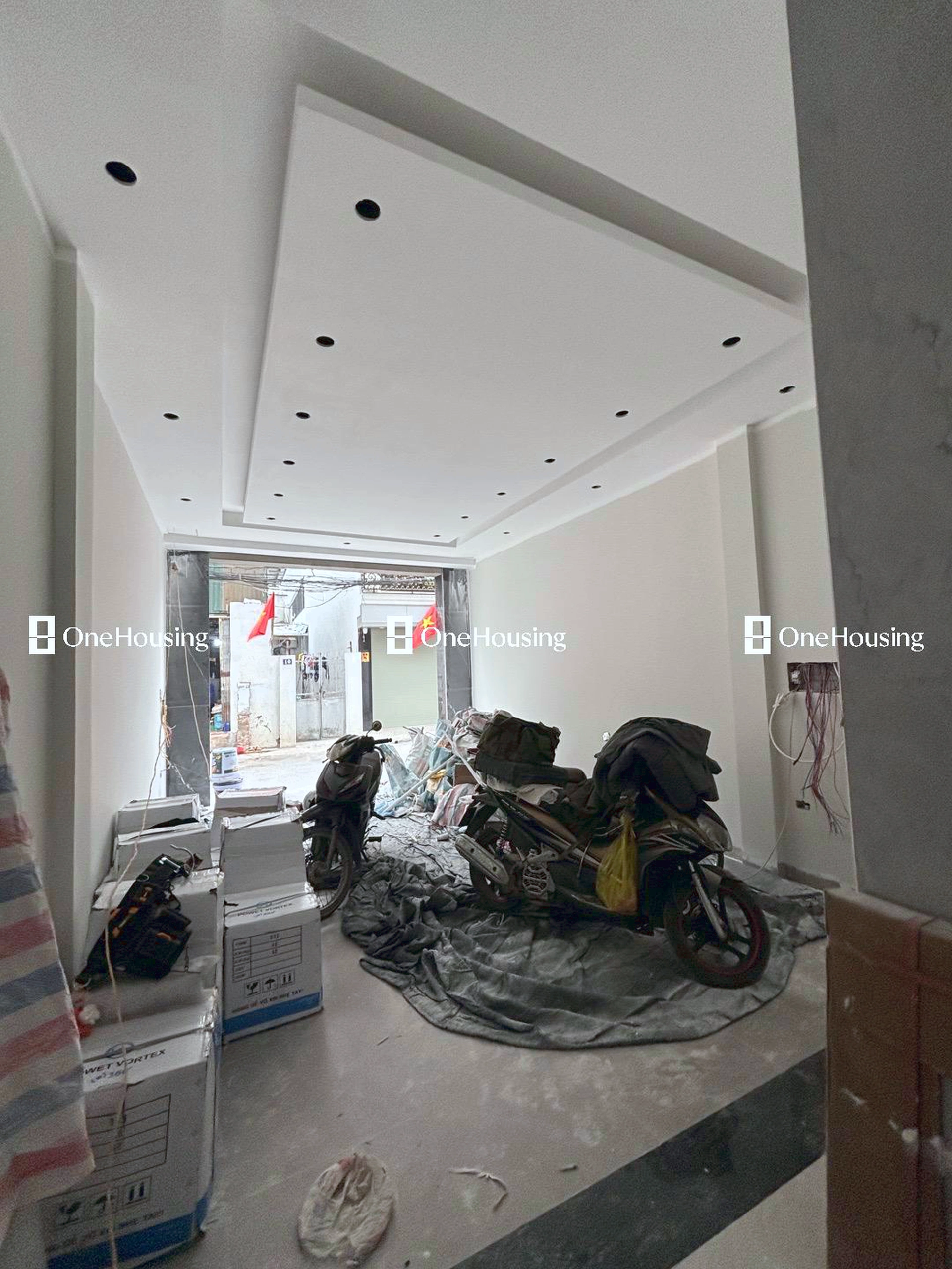 Nhà mặt ngõ cách Hồng Tiến 10.9m, P. Bồ Đề, Q. Long Biên, TP. Hà Nội