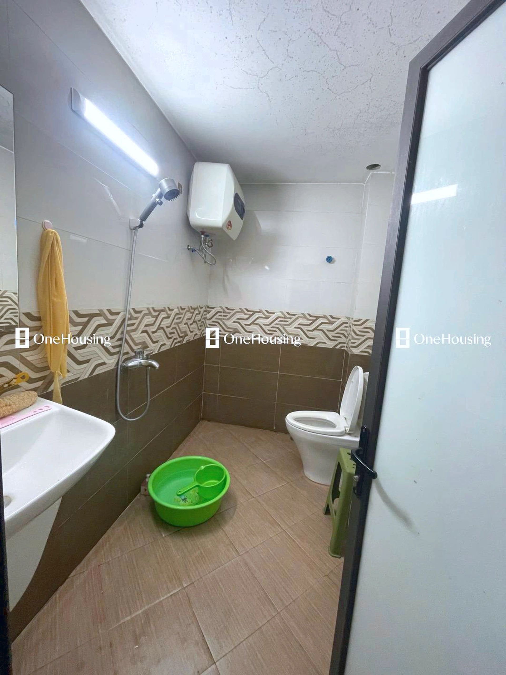 Nhà mặt phố Vương Thừa Vũ, P. Khương Trung, Q. Thanh Xuân, TP. Hà Nội