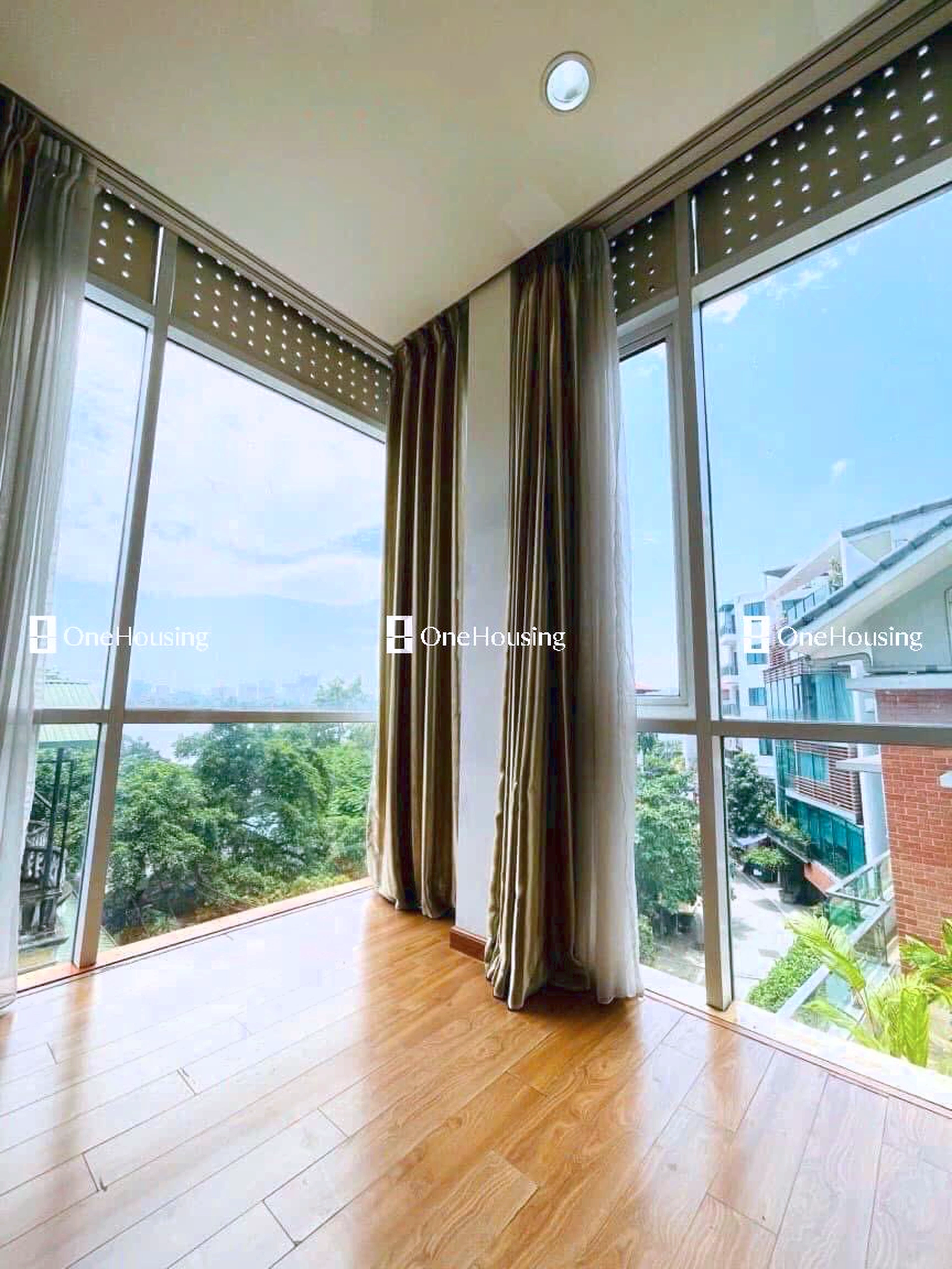 Nhà mặt ngõ cách Đặng Thai Mai 50m, P. Quảng An, Q. Tây Hồ, TP. Hà Nội