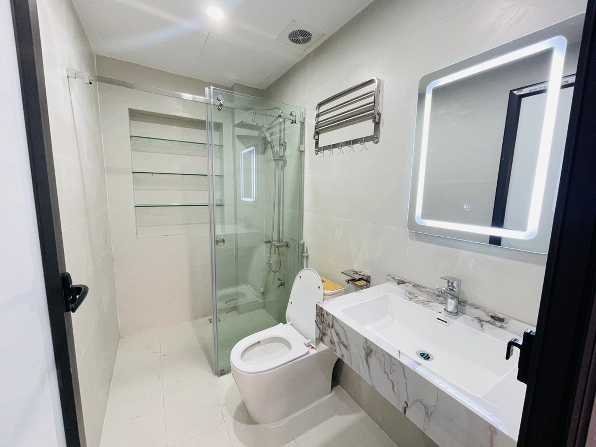 Nhà mặt ngõ cách Quang Tiến 100m, P. Tây Mỗ, Q. Nam Từ Liêm, TP. Hà Nội