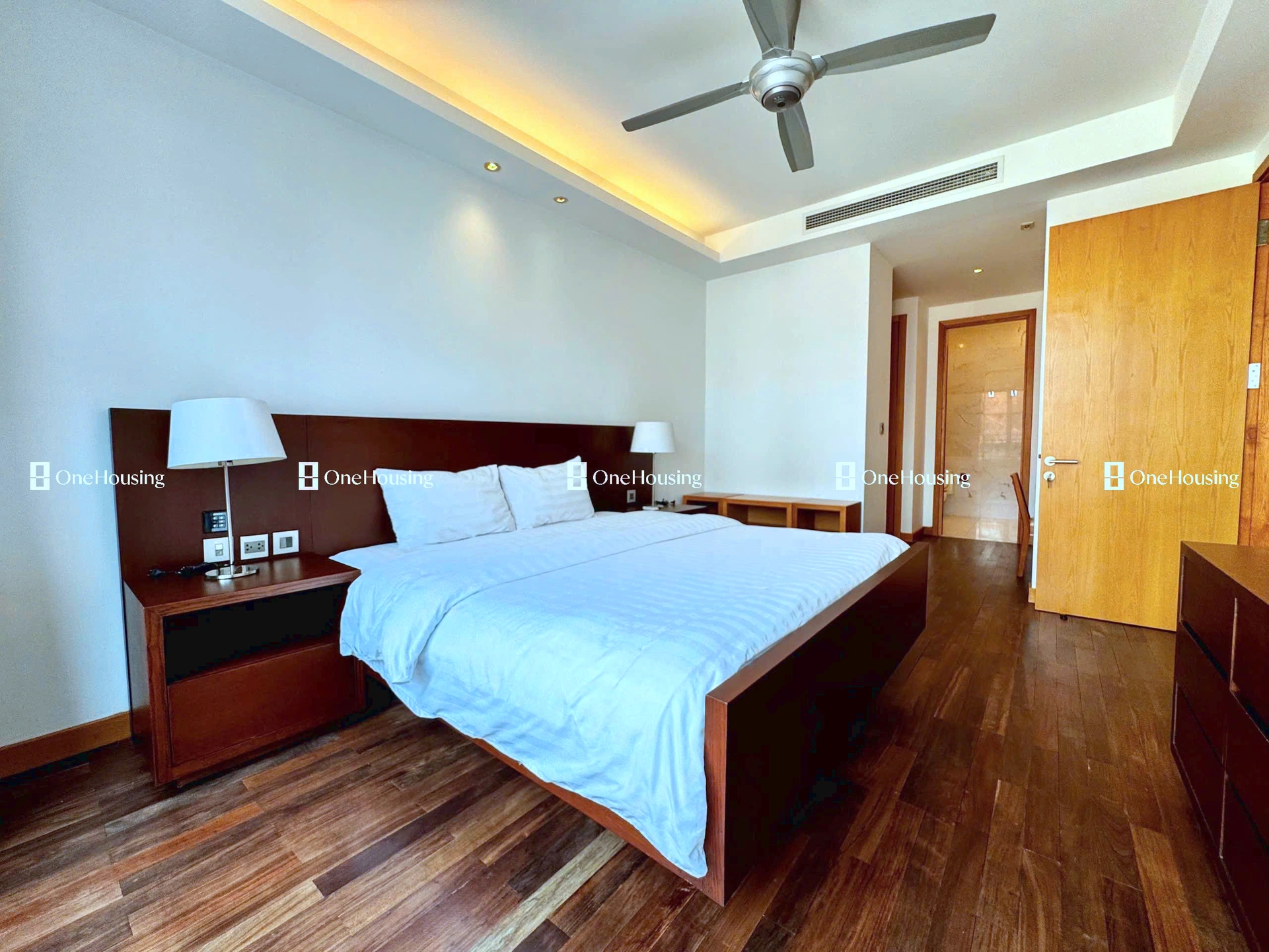 Nhà mặt ngõ cách Tô Ngọc Vân 30m, P. Quảng An, Q. Tây Hồ, TP. Hà Nội