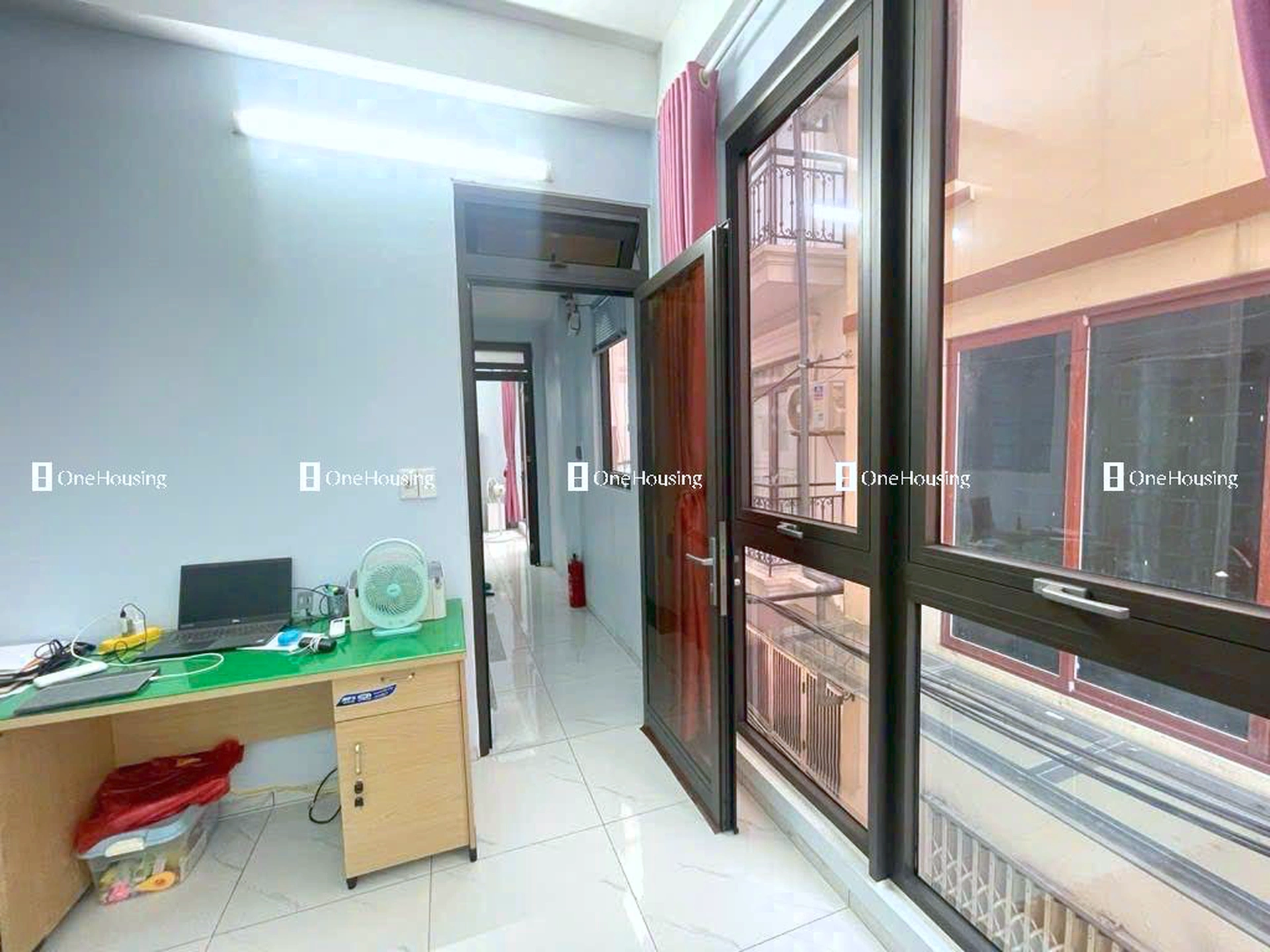 Nhà mặt ngõ cách Nguyễn Văn Linh 70m, P. Thạch Bàn, Q. Long Biên, TP. Hà Nội