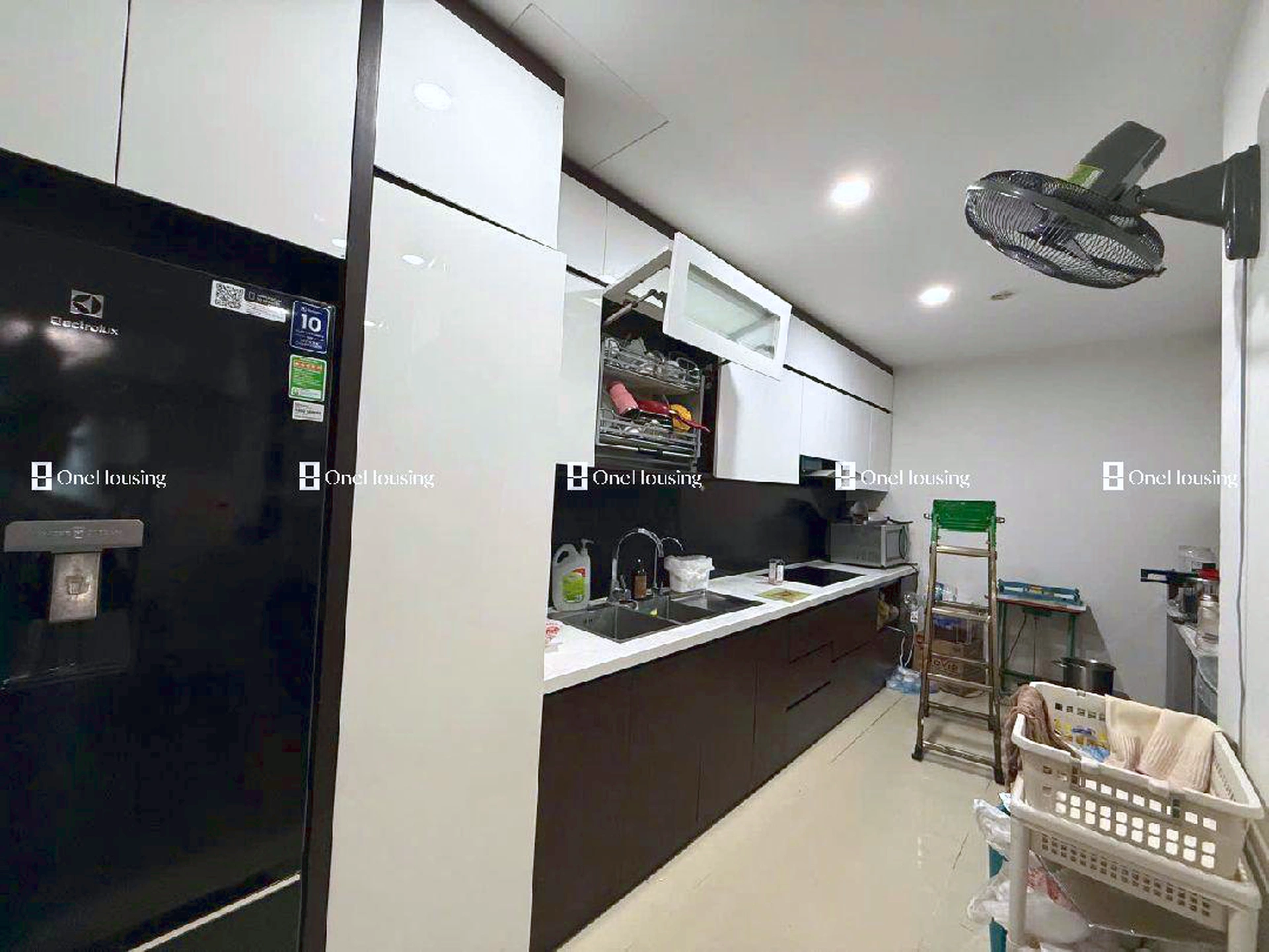 Nhà mặt phố Hồ Tùng Mậu, P. Phú Diễn, Q. Bắc Từ Liêm, TP. Hà Nội