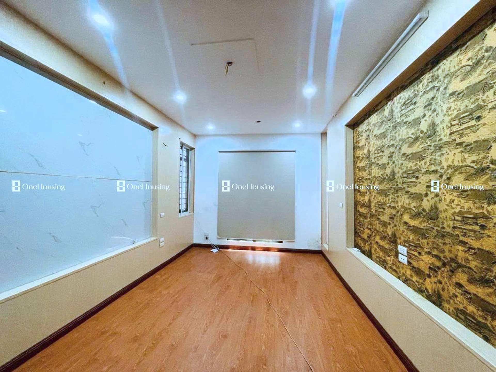 Nhà mặt ngõ cách Trần Duy Hưng 70m, P. Yên Hòa, Q. Cầu Giấy, TP. Hà Nội