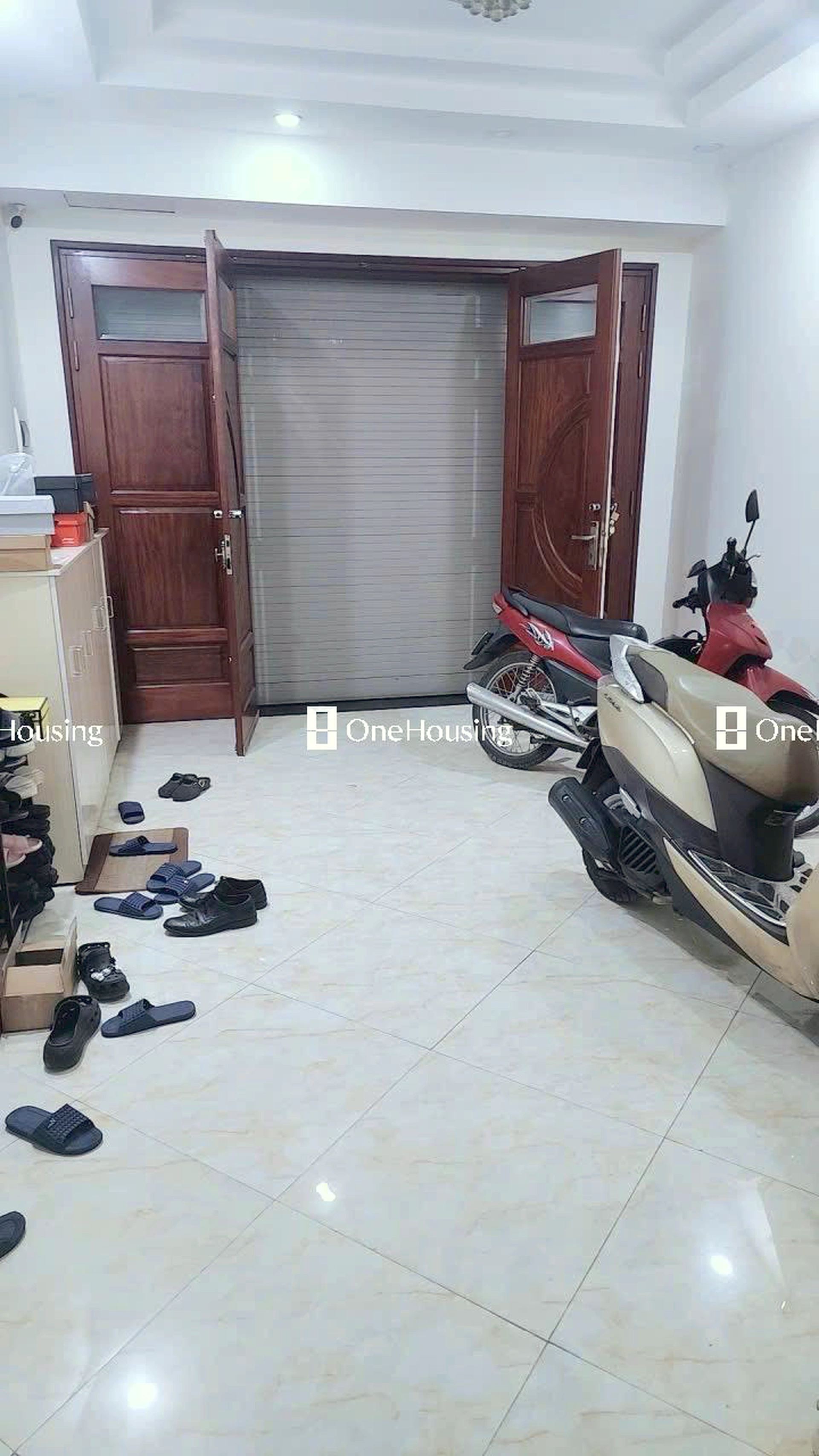 Nhà mặt ngõ cách Nguyễn Văn Cừ 30m, P. Ngọc Lâm, Q. Long Biên, TP. Hà Nội