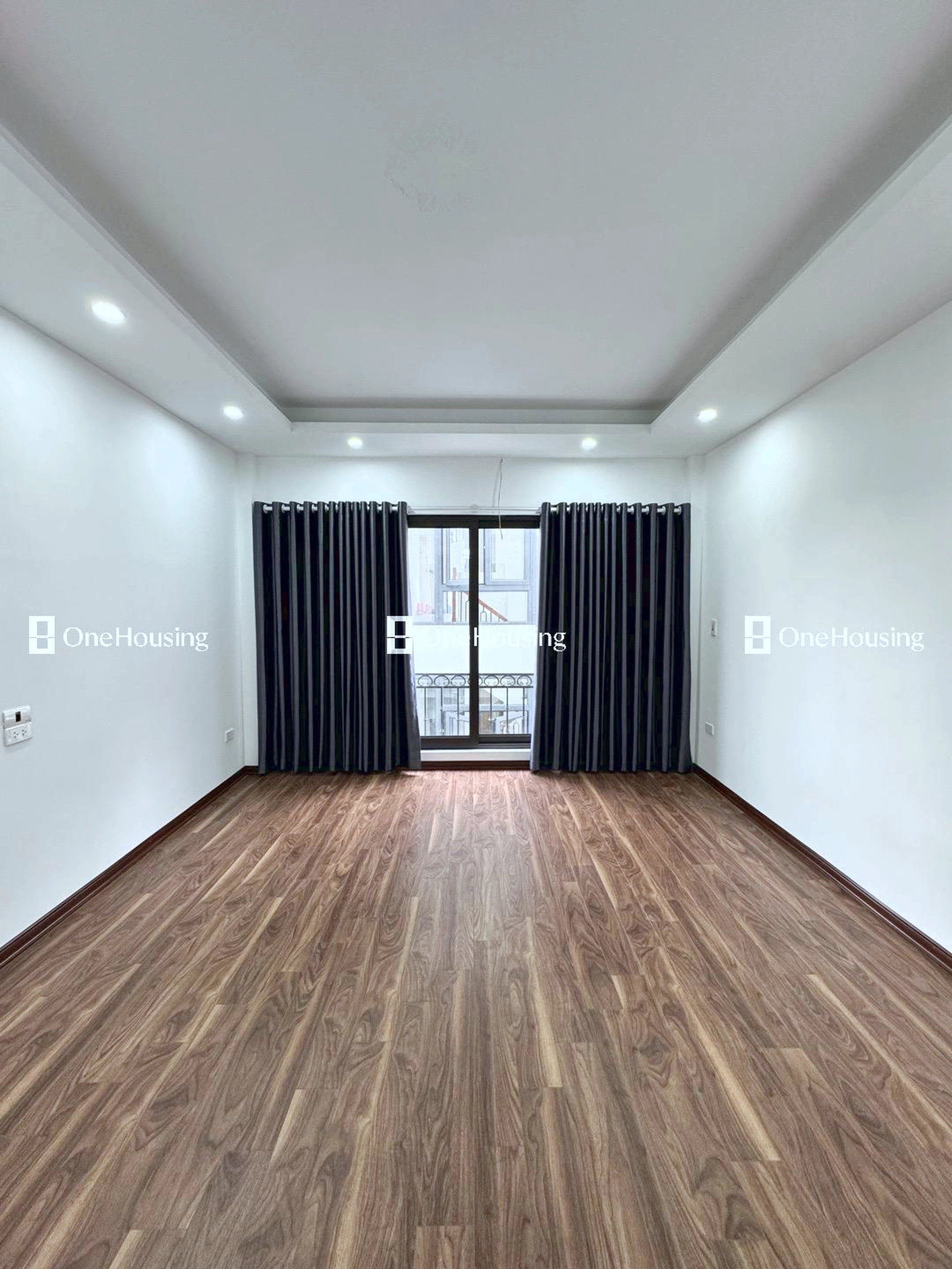 Nhà mặt ngõ cách Nguyễn Văn Linh 20m, P. Long Biên, Q. Long Biên, TP. Hà Nội