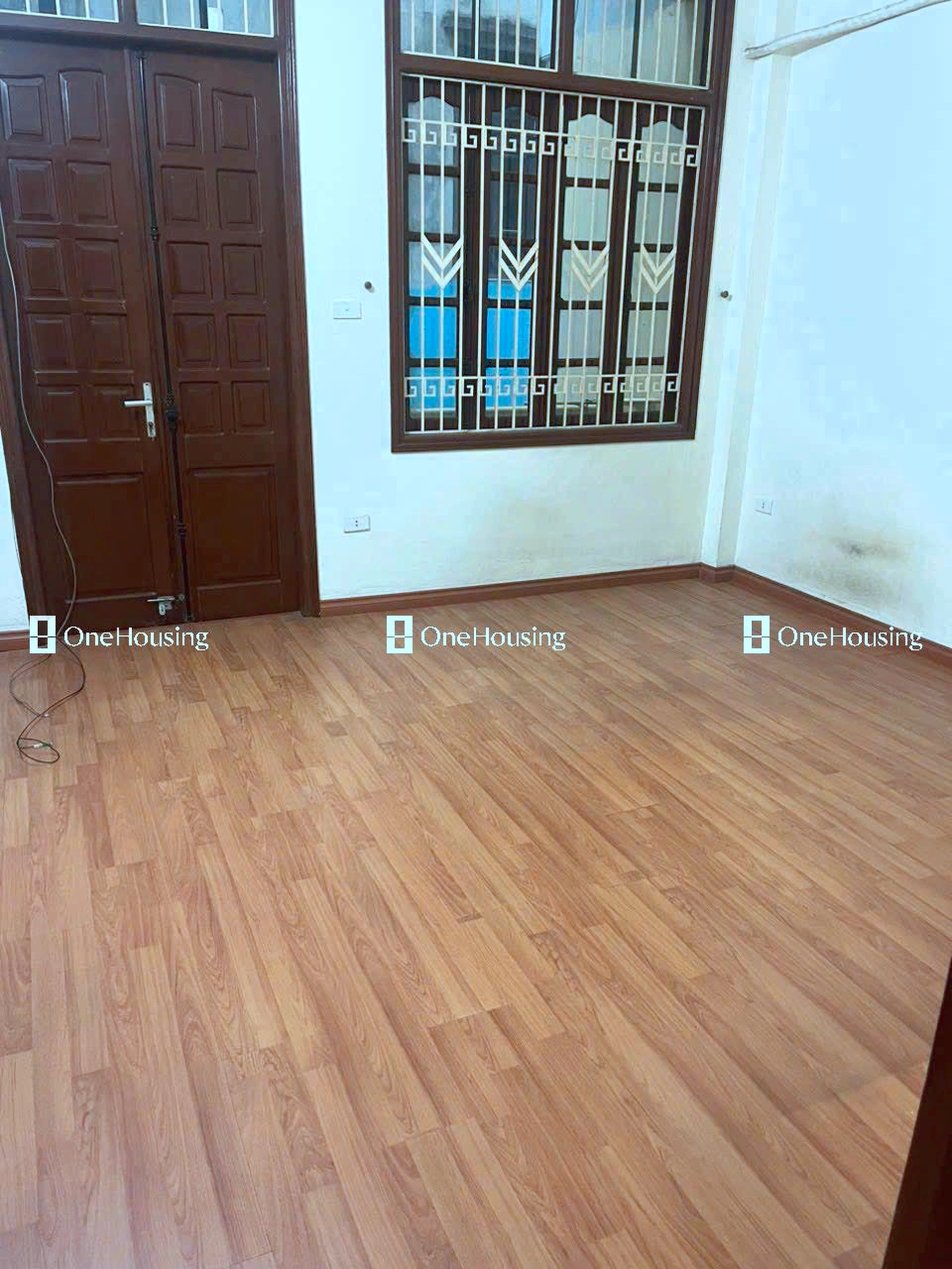 Nhà mặt ngõ cách Nguyễn Văn Cừ 120m, P. Bồ Đề, Q. Long Biên, TP. Hà Nội