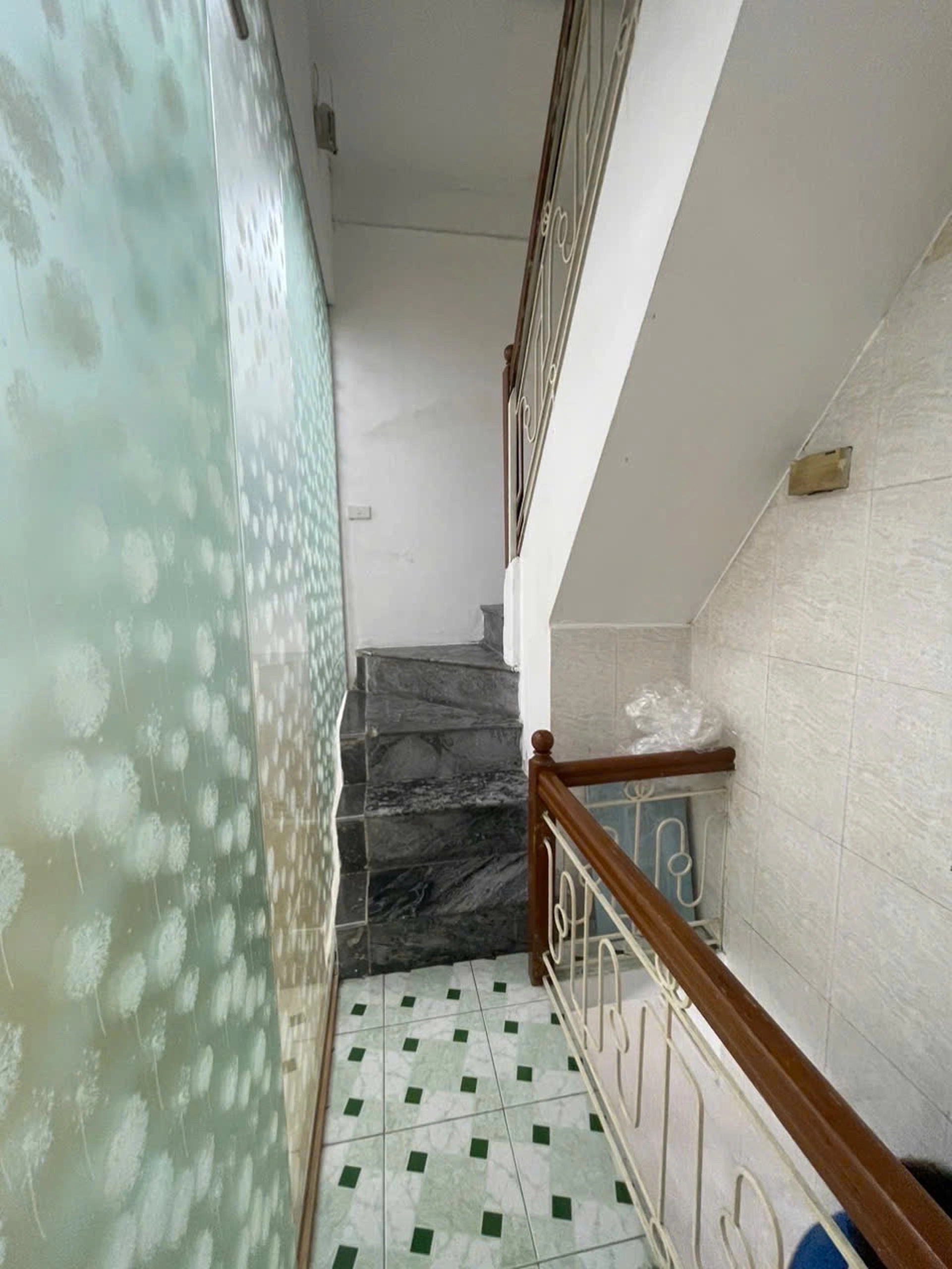 Nhà mặt ngõ cách Phó Đức Chính 20m, P. Trúc Bạch, Q. Ba Đình, TP. Hà Nội