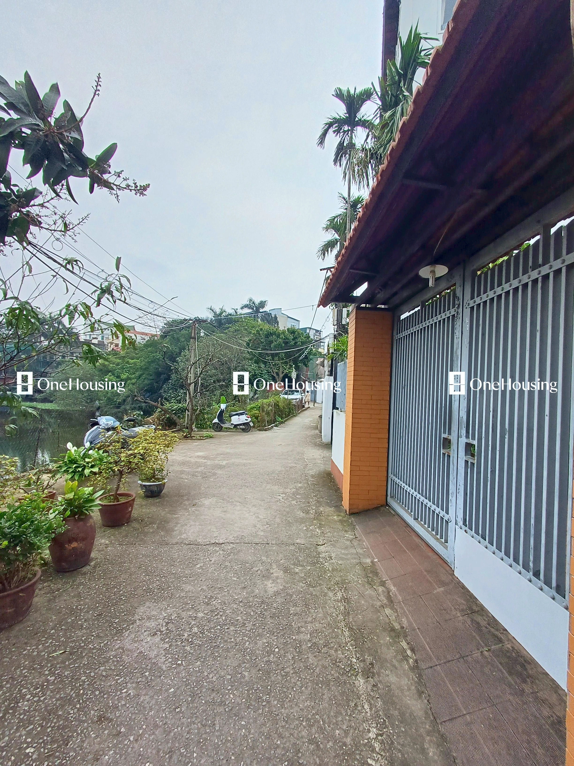 Nhà mặt ngõ cách Âu Cơ 100m, P. Nhật Tân, Q. Tây Hồ, TP. Hà Nội