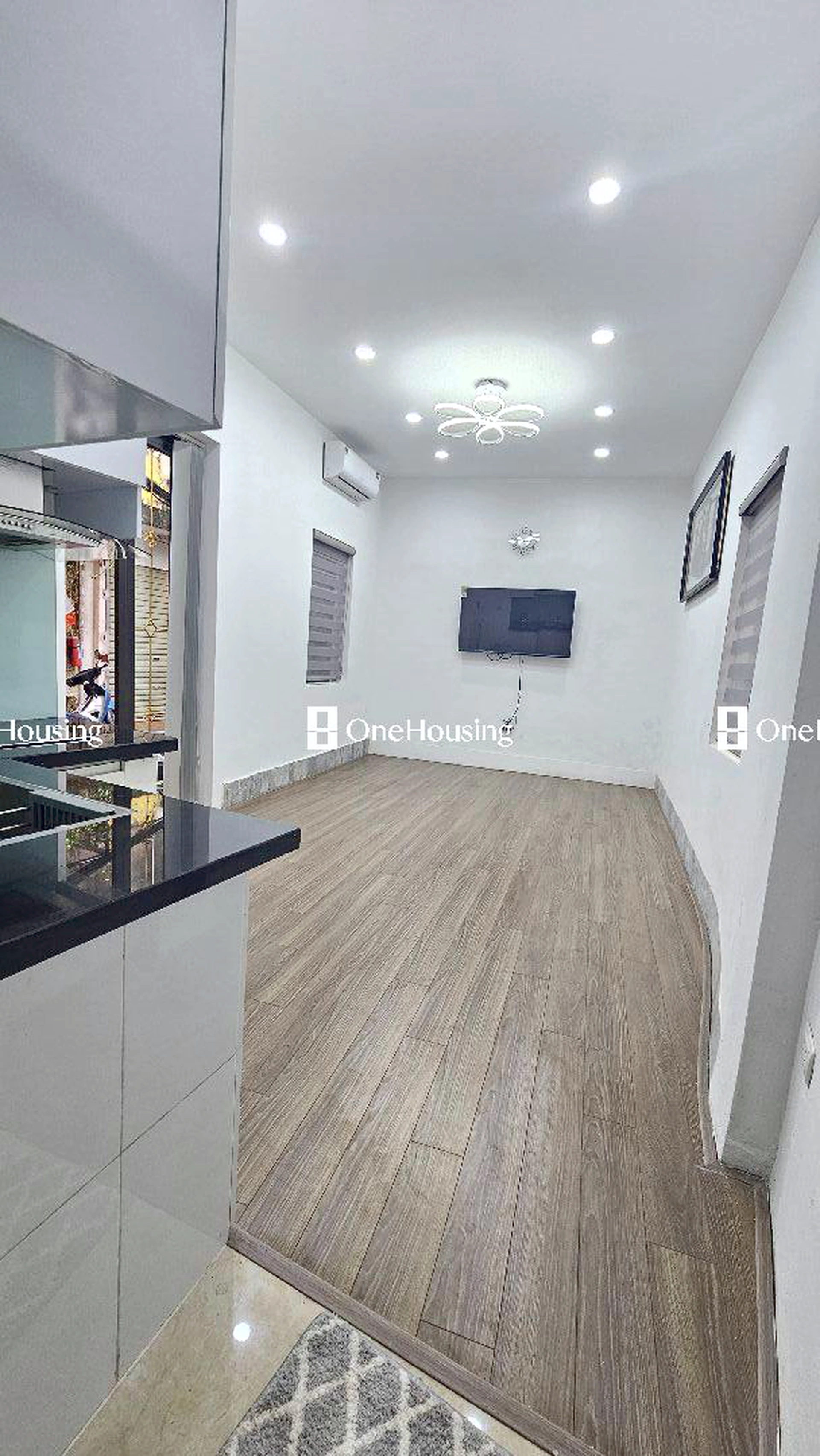 Nhà mặt ngõ cách Thợ Nhuộm 10m, P. Trần Hưng Đạo, Q. Hoàn Kiếm, TP. Hà Nội