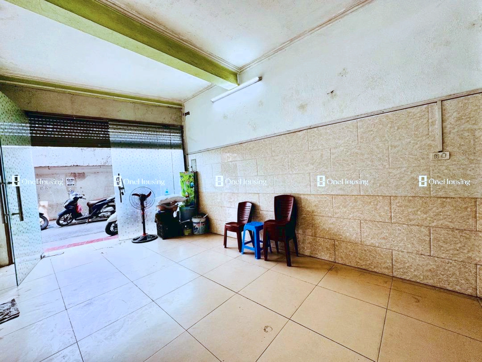 Nhà mặt phố Nguyễn Khoái (bên trong đê), P. Thanh Lương, Q. Hai Bà Trưng, TP. Hà Nội