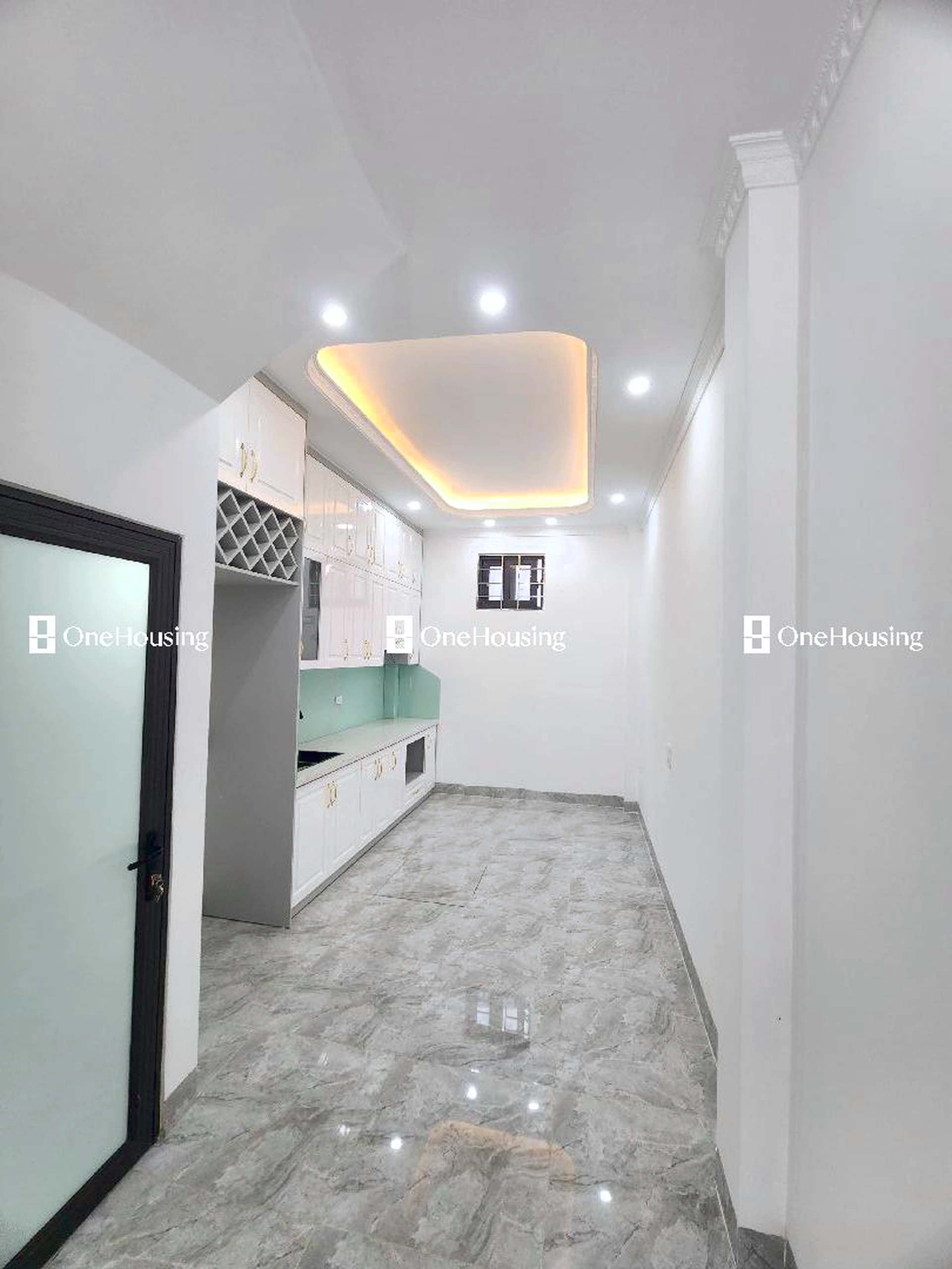 Nhà mặt ngõ cách Nguyễn Văn Linh 100m, P. Thạch Bàn, Q. Long Biên, TP. Hà Nội