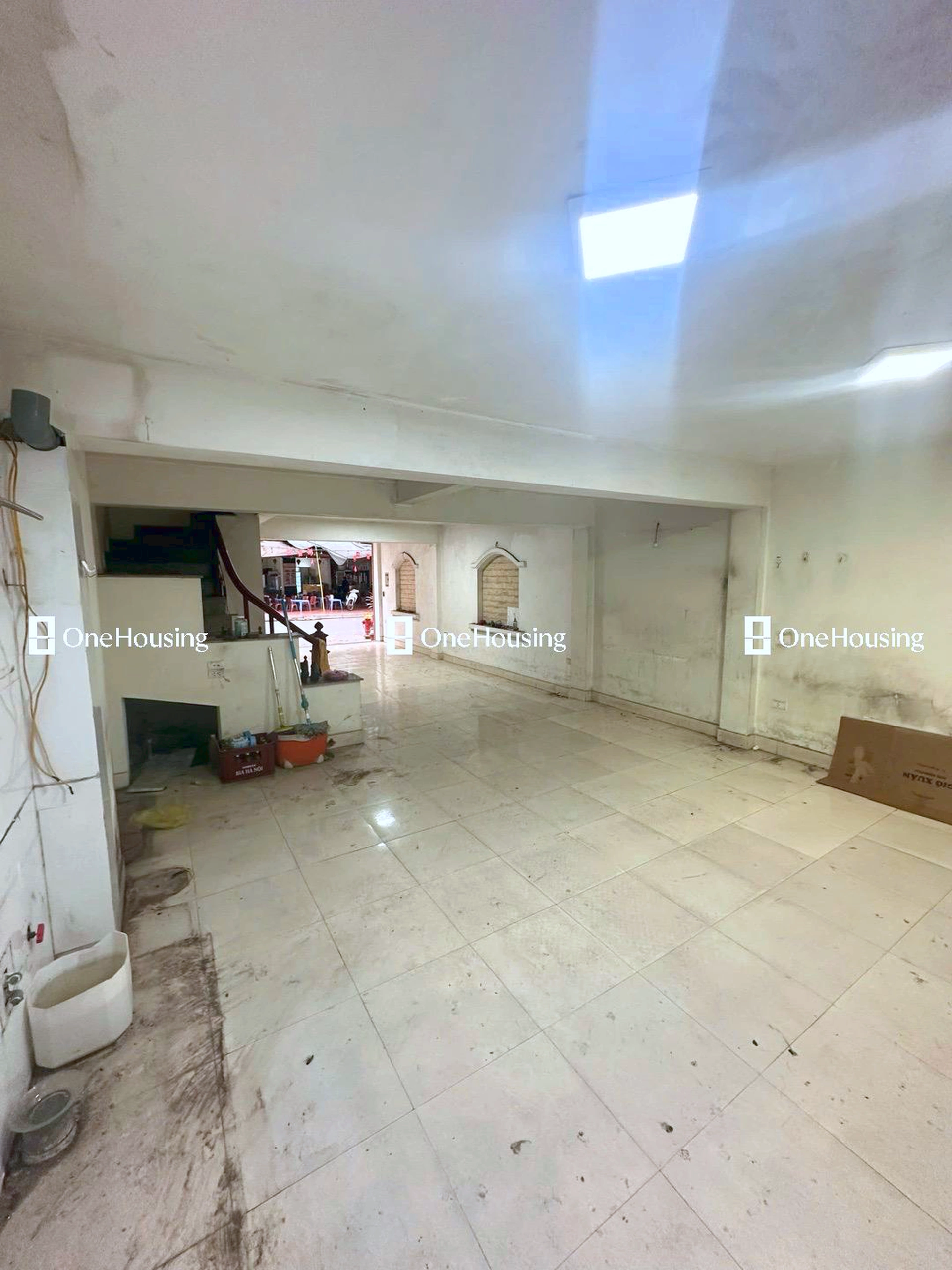 Nhà mặt ngõ cách Kim Quan Thượng 10m, P. Việt Hưng, Q. Long Biên, TP. Hà Nội