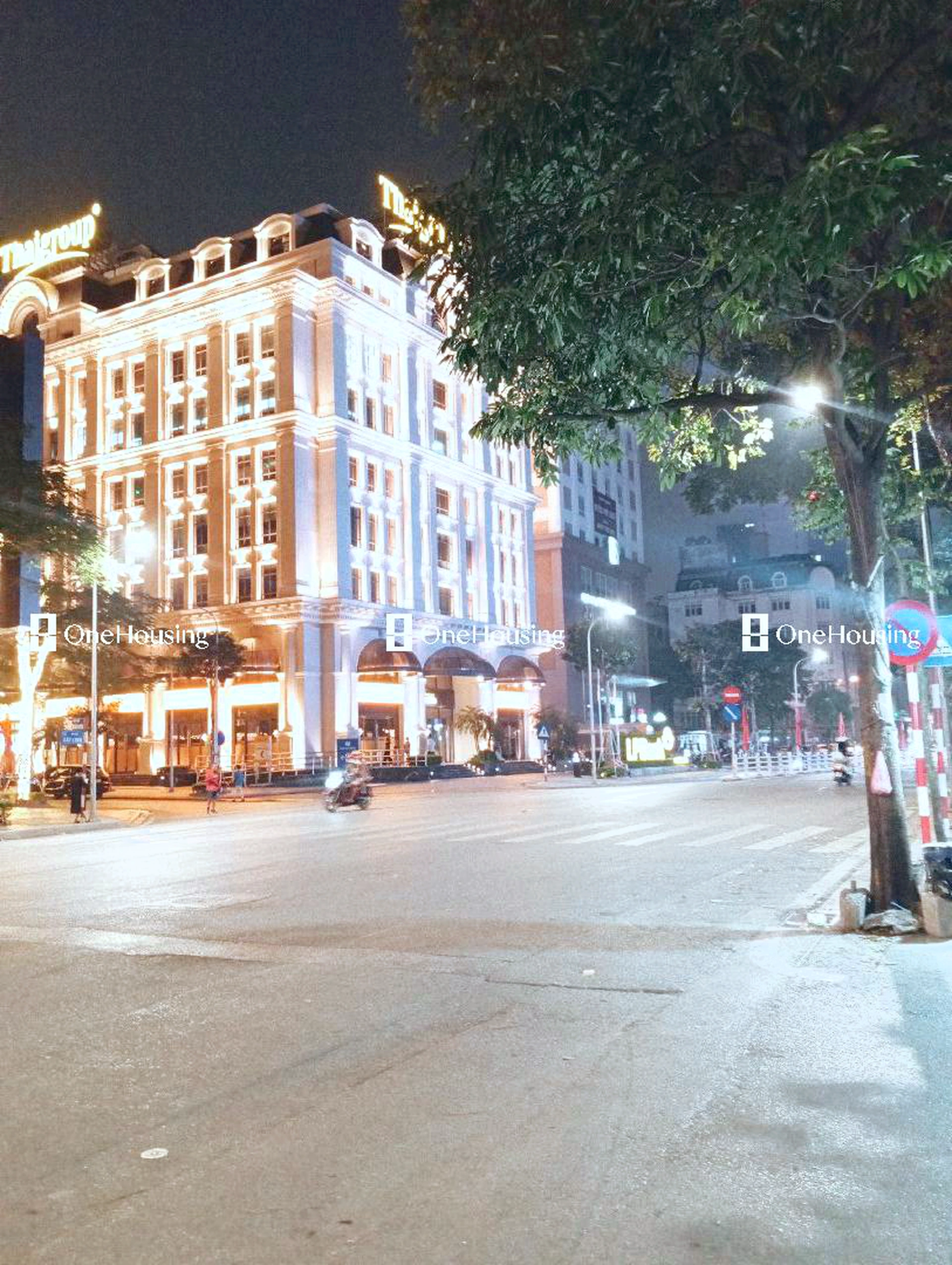 Nhà mặt phố Phan Phù Tiên, P. Cát Linh, Q. Đống Đa, TP. Hà Nội