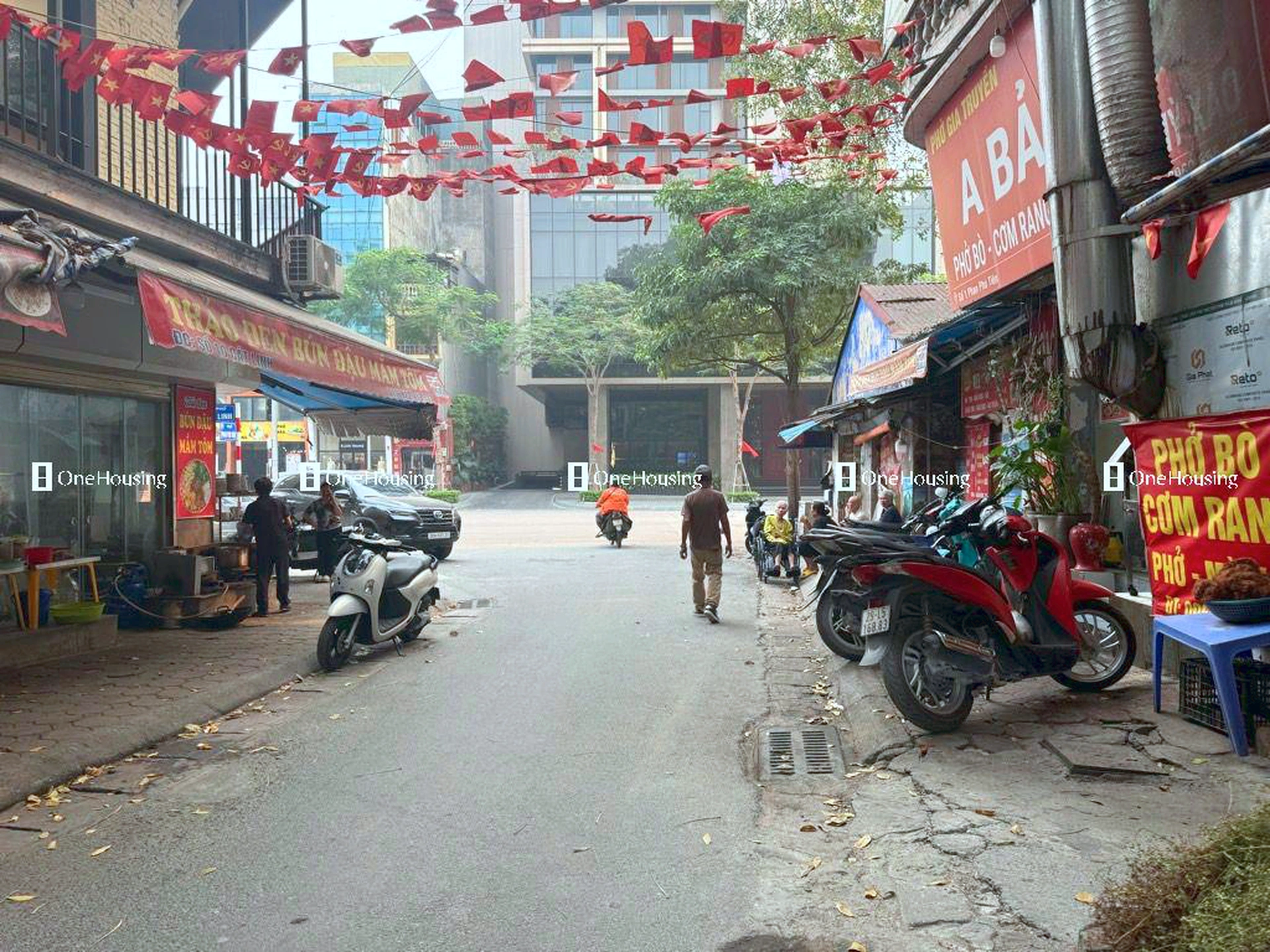 Nhà mặt phố Phan Phù Tiên, P. Cát Linh, Q. Đống Đa, TP. Hà Nội