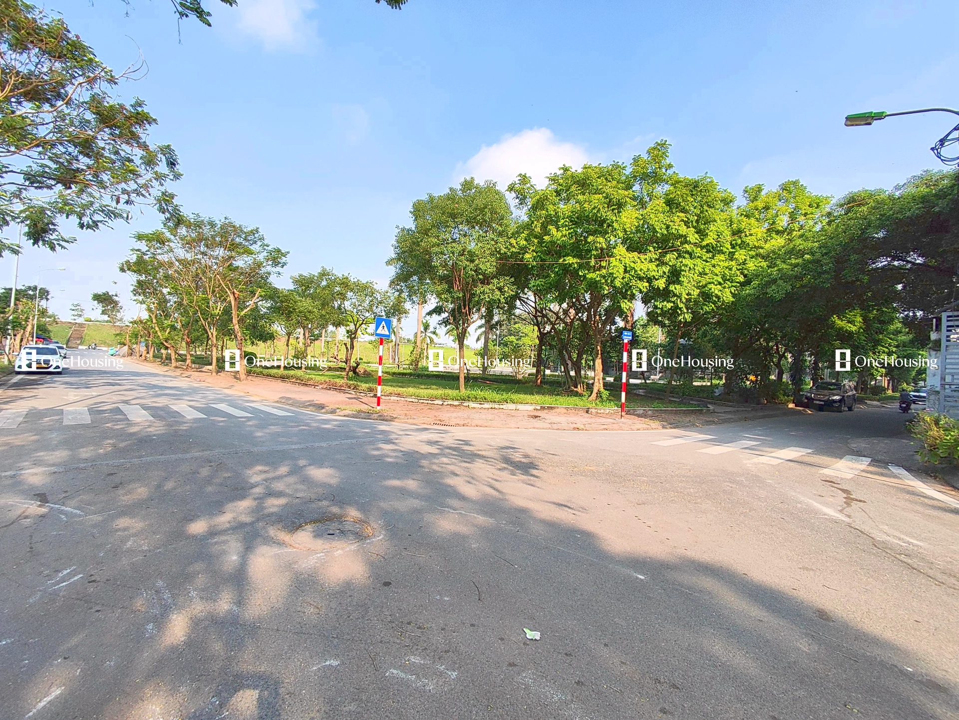 Đất nền cách Bát Khối (Mặt đê sông Hồng) 50m, P. Thạch Bàn, Q. Long Biên, TP. Hà Nội