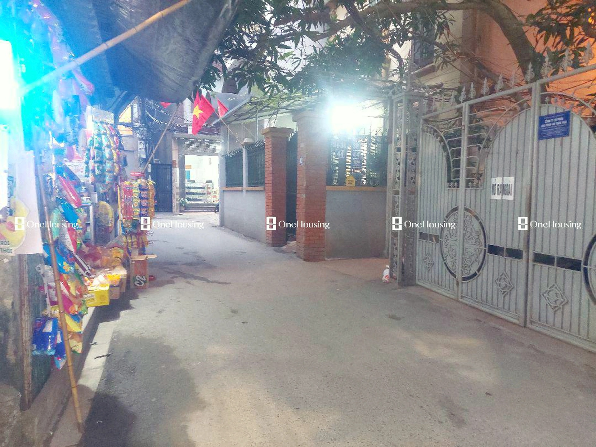 Nhà mặt ngõ cách Nguyễn Văn Cừ 100m, P. Ngọc Lâm, Q. Long Biên, TP. Hà Nội