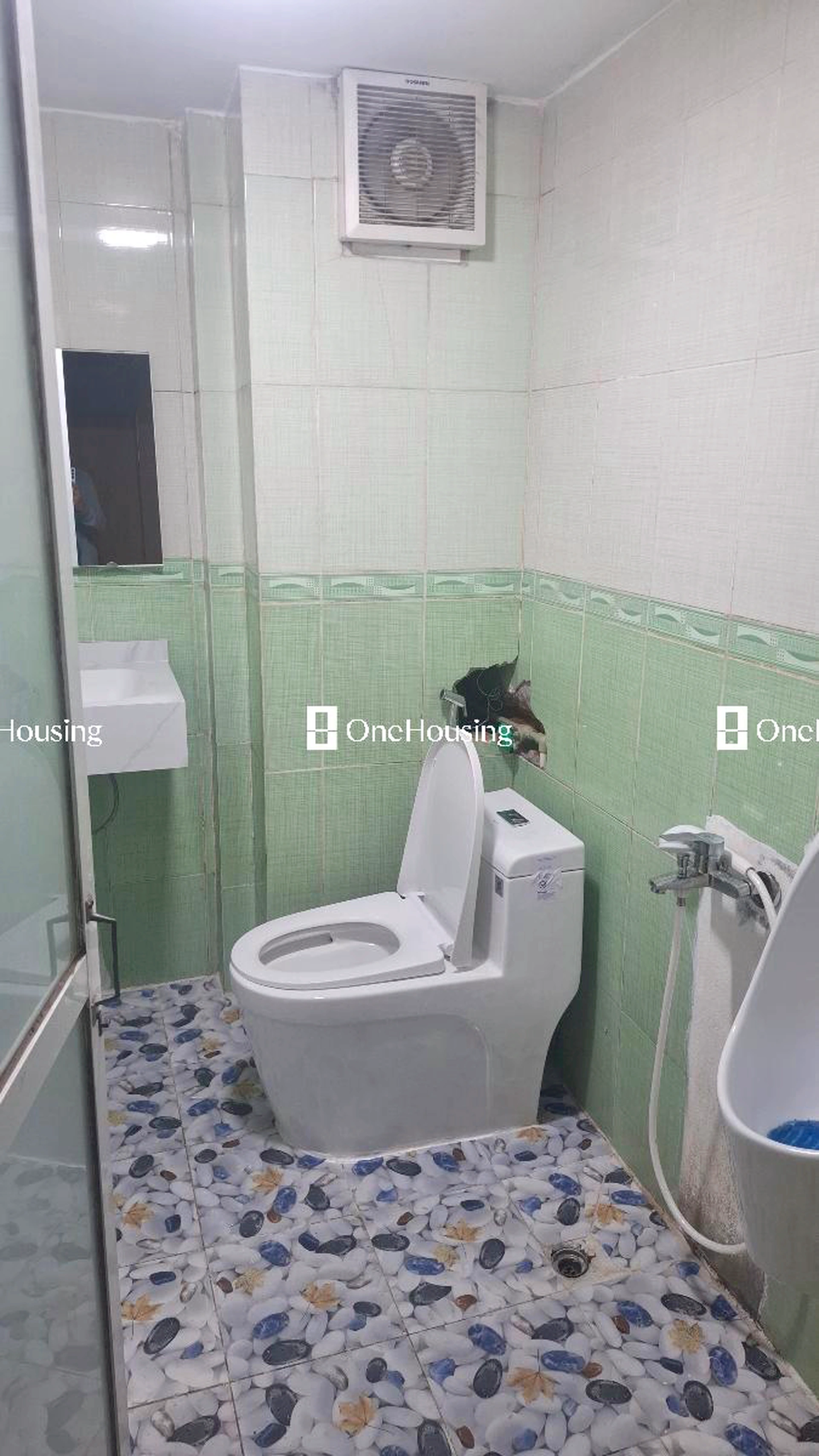 Nhà mặt phố Ngọc Lâm, P. Gia Thụy, Q. Long Biên, TP. Hà Nội