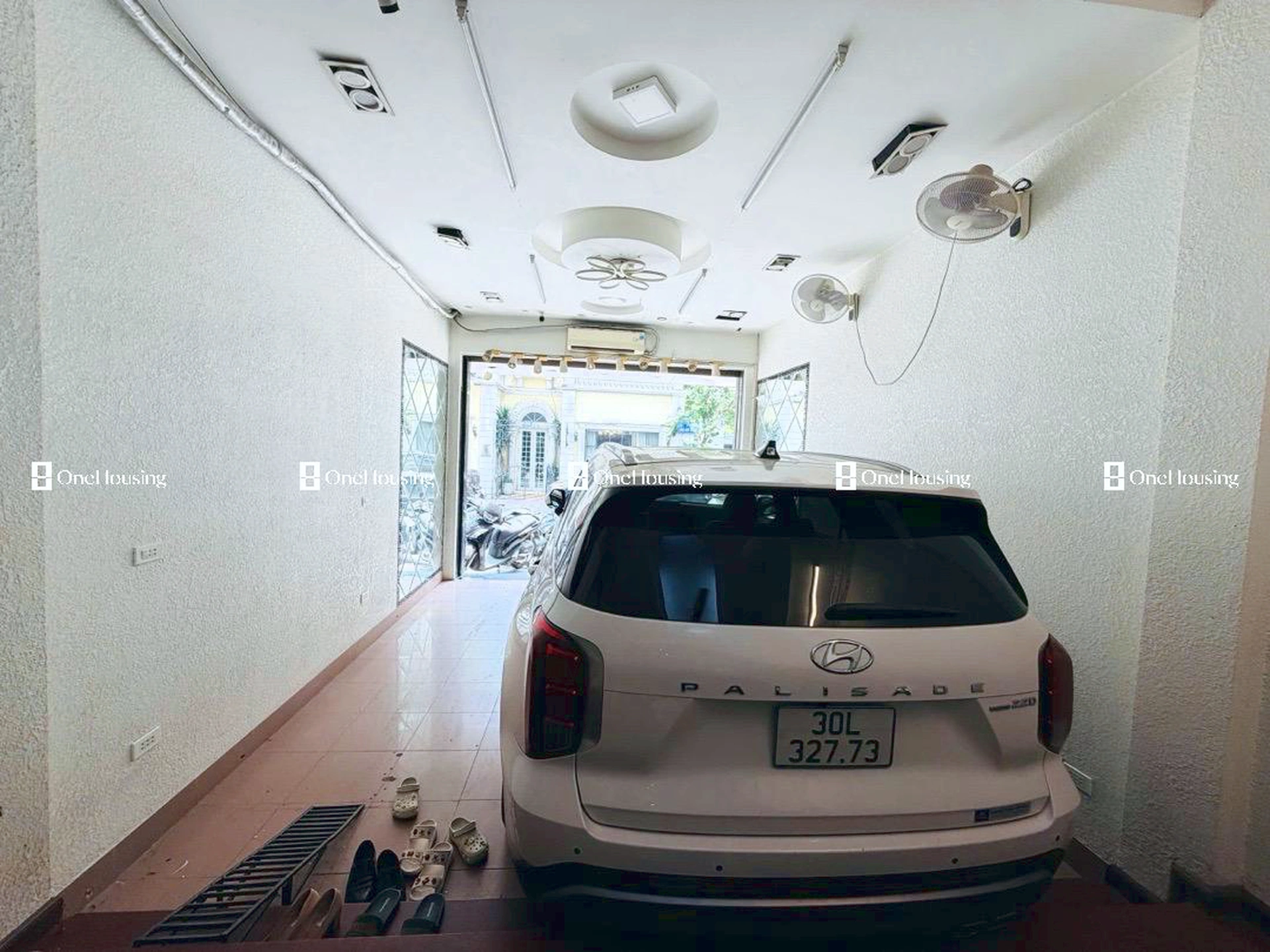 Nhà mặt phố Phó Đức Chính, P. Trúc Bạch, Q. Ba Đình, TP. Hà Nội