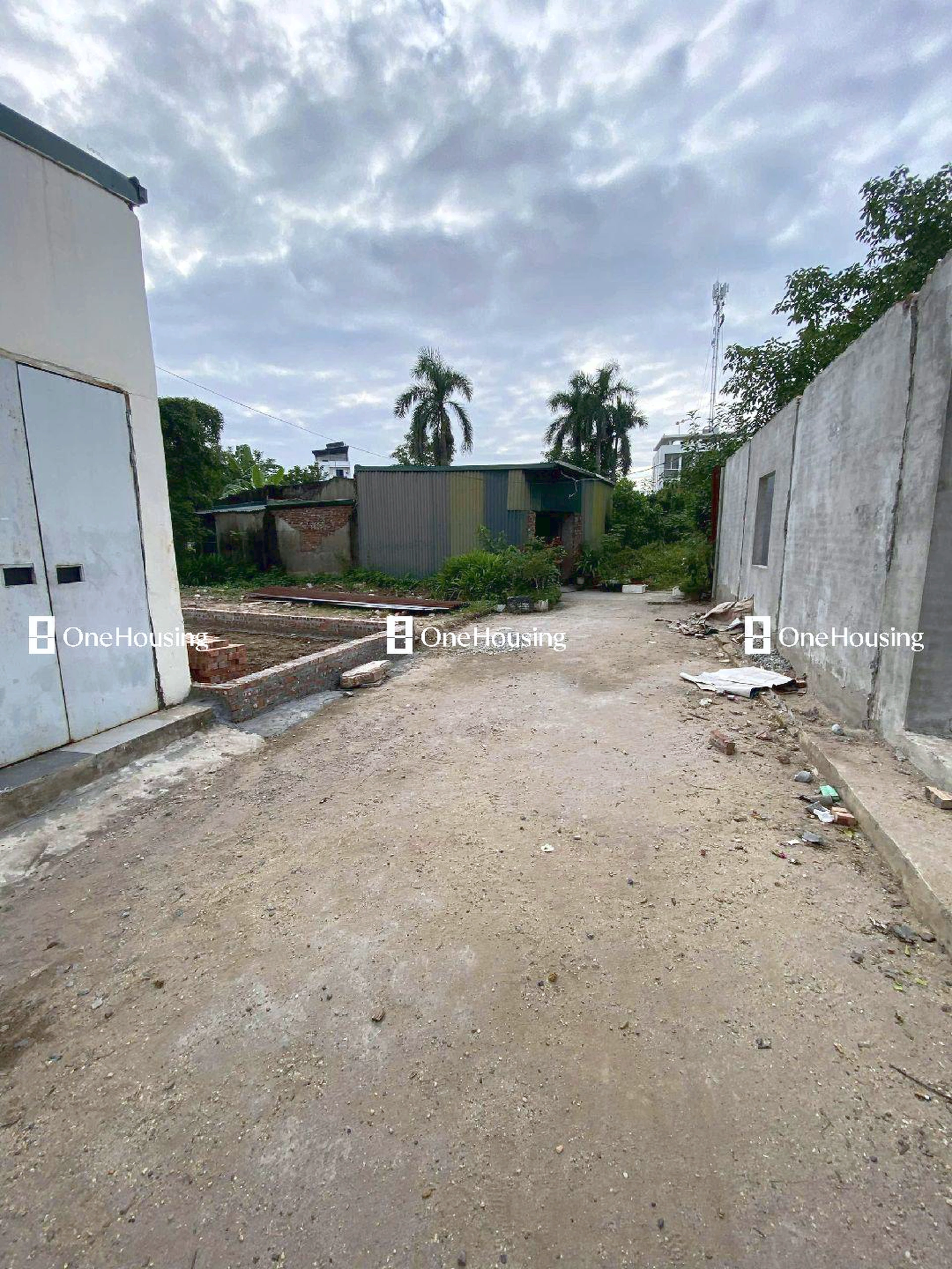 Đất nền cách Cầu Thanh Trì (đường gom cầu) 180m, P. Cự Khối, Q. Long Biên, TP. Hà Nội