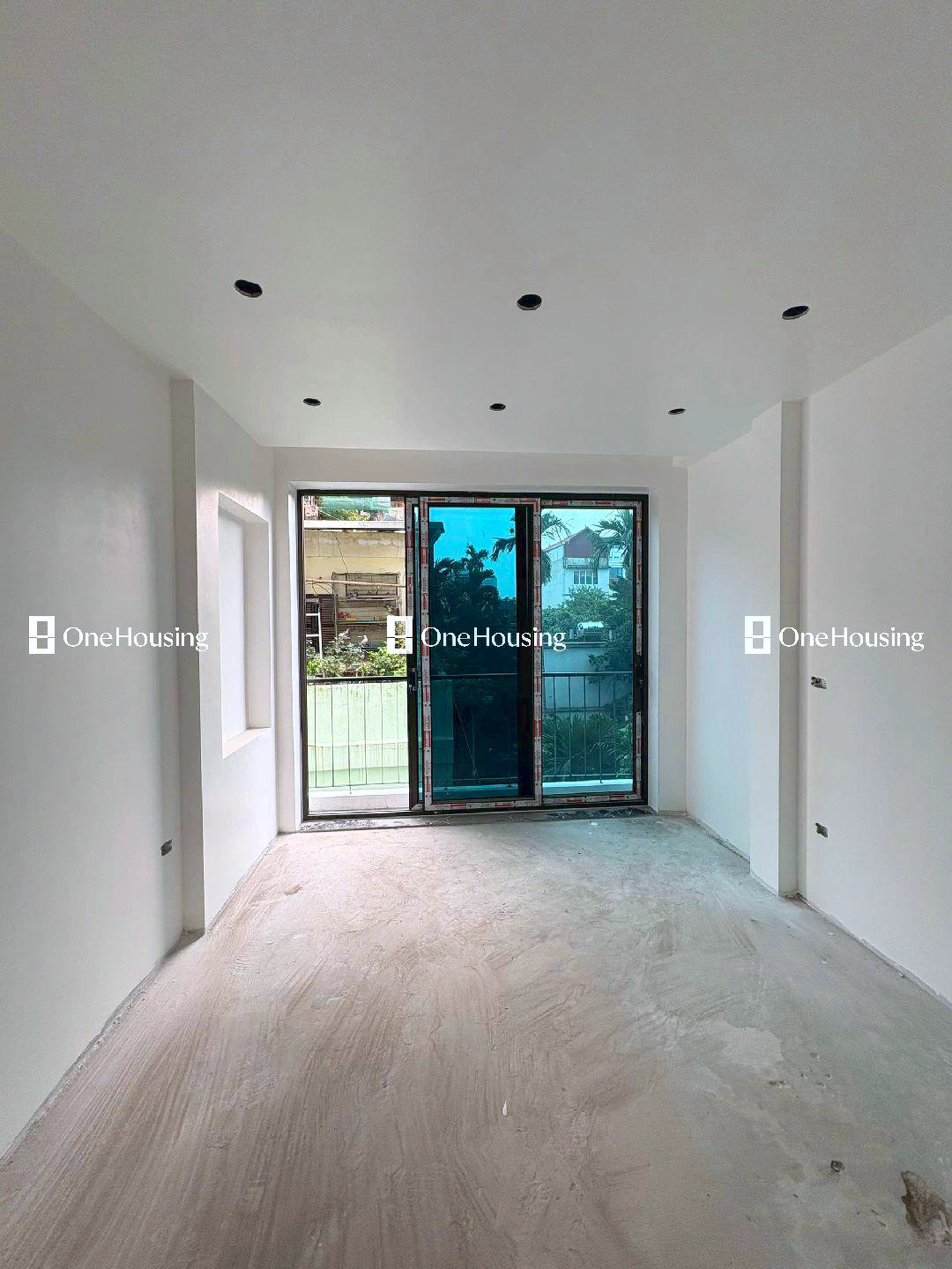 Nhà mặt ngõ cách Âu Cơ 50m, P. Nhật Tân, Q. Tây Hồ, TP. Hà Nội