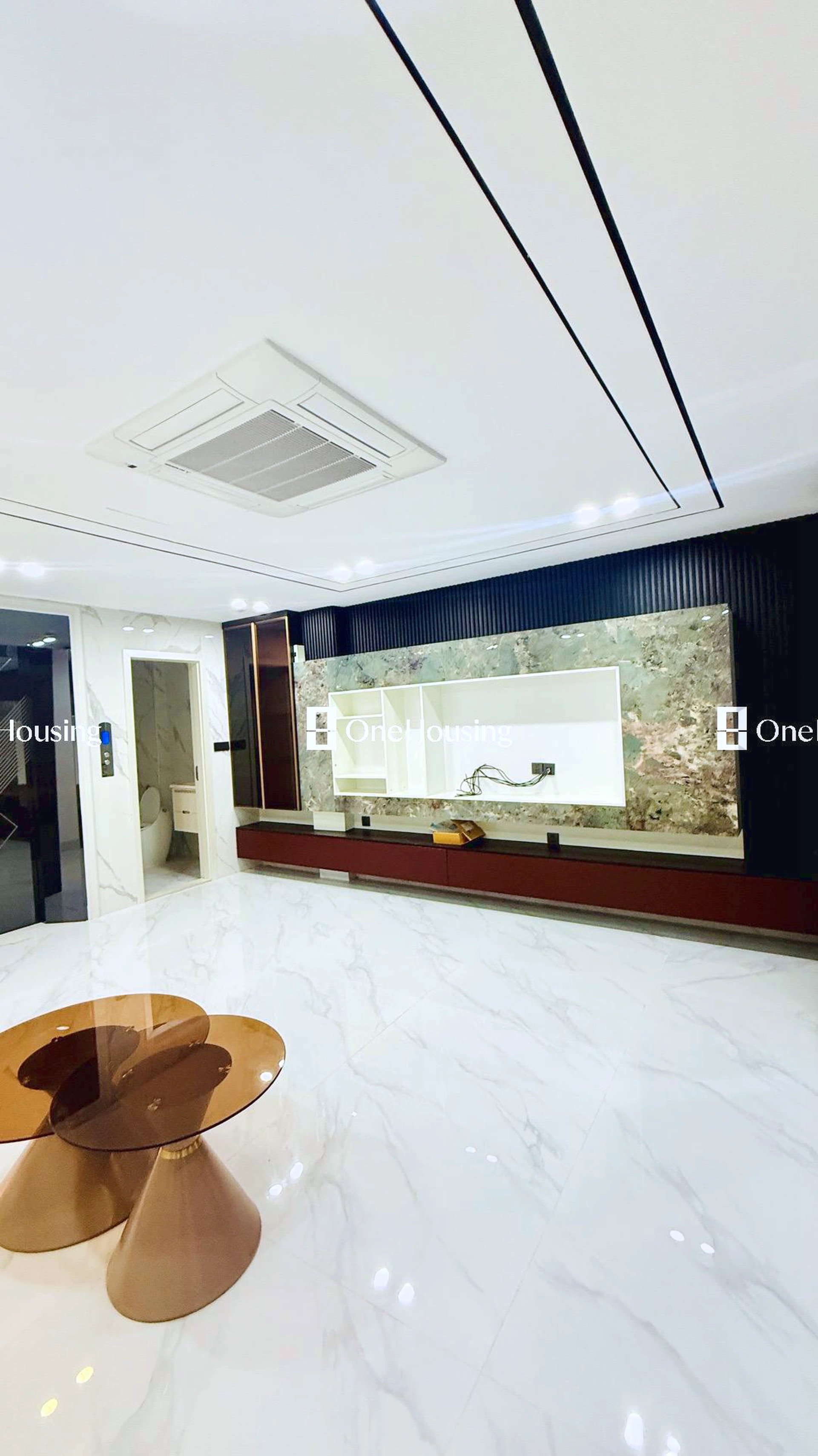 Nhà mặt ngõ cách Nguyễn Văn Cừ 50m, P. Bồ Đề, Q. Long Biên, TP. Hà Nội