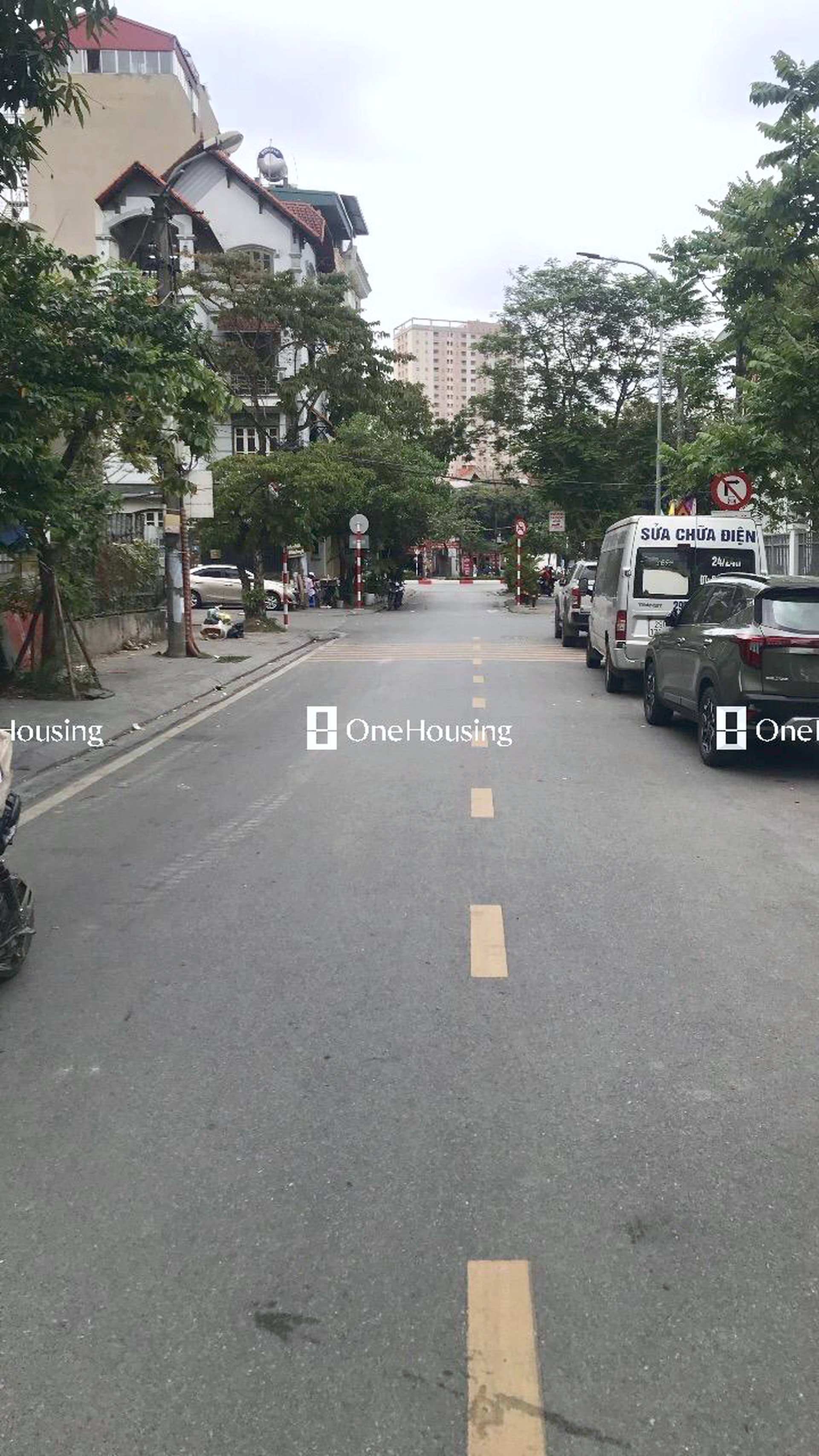 Nhà mặt phố Cổ Linh, P. Thạch Bàn, Q. Long Biên, TP. Hà Nội