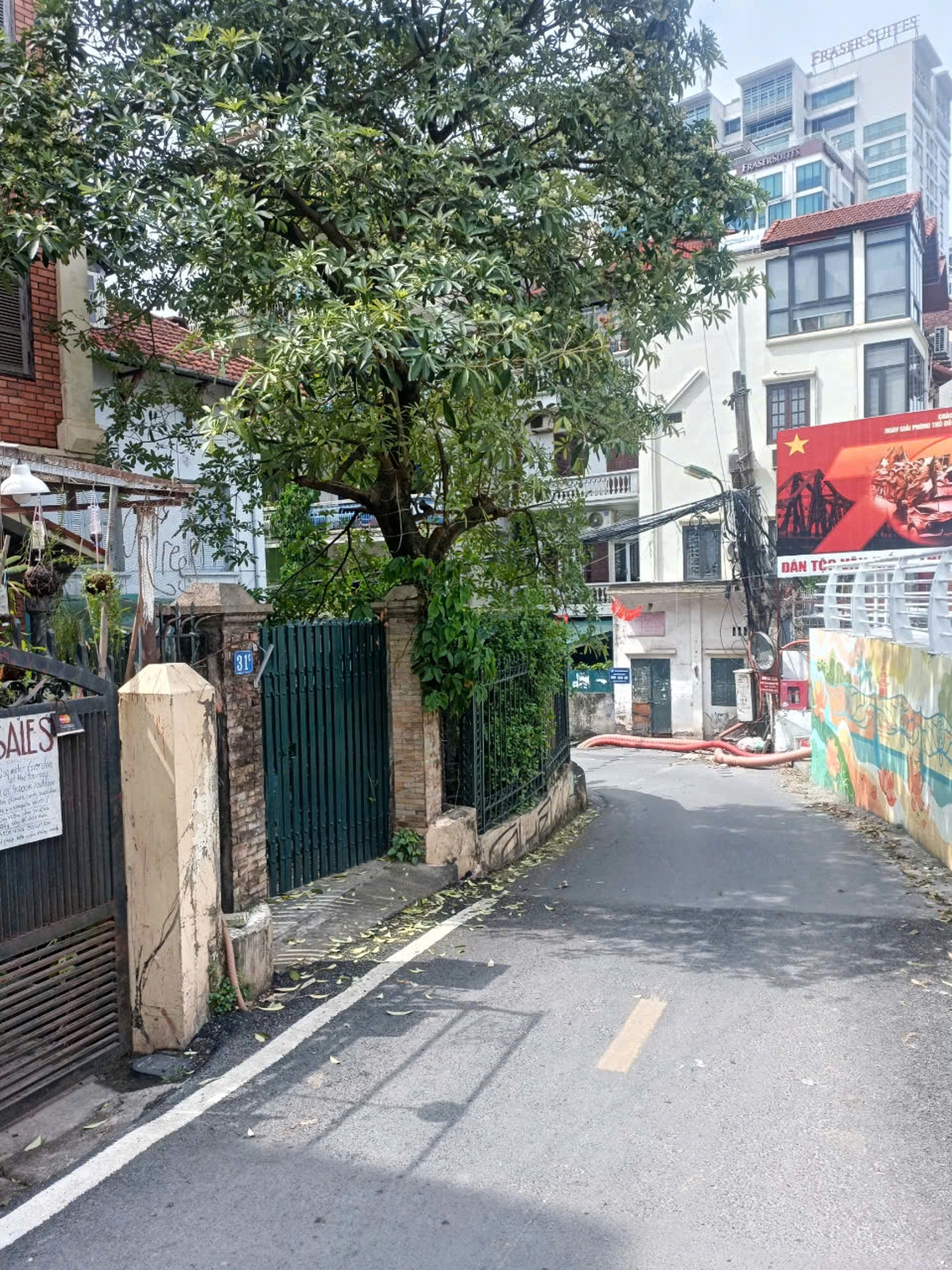 Nhà mặt ngõ cách Xuân Diệu 350m, P. Quảng An, Q. Tây Hồ, TP. Hà Nội