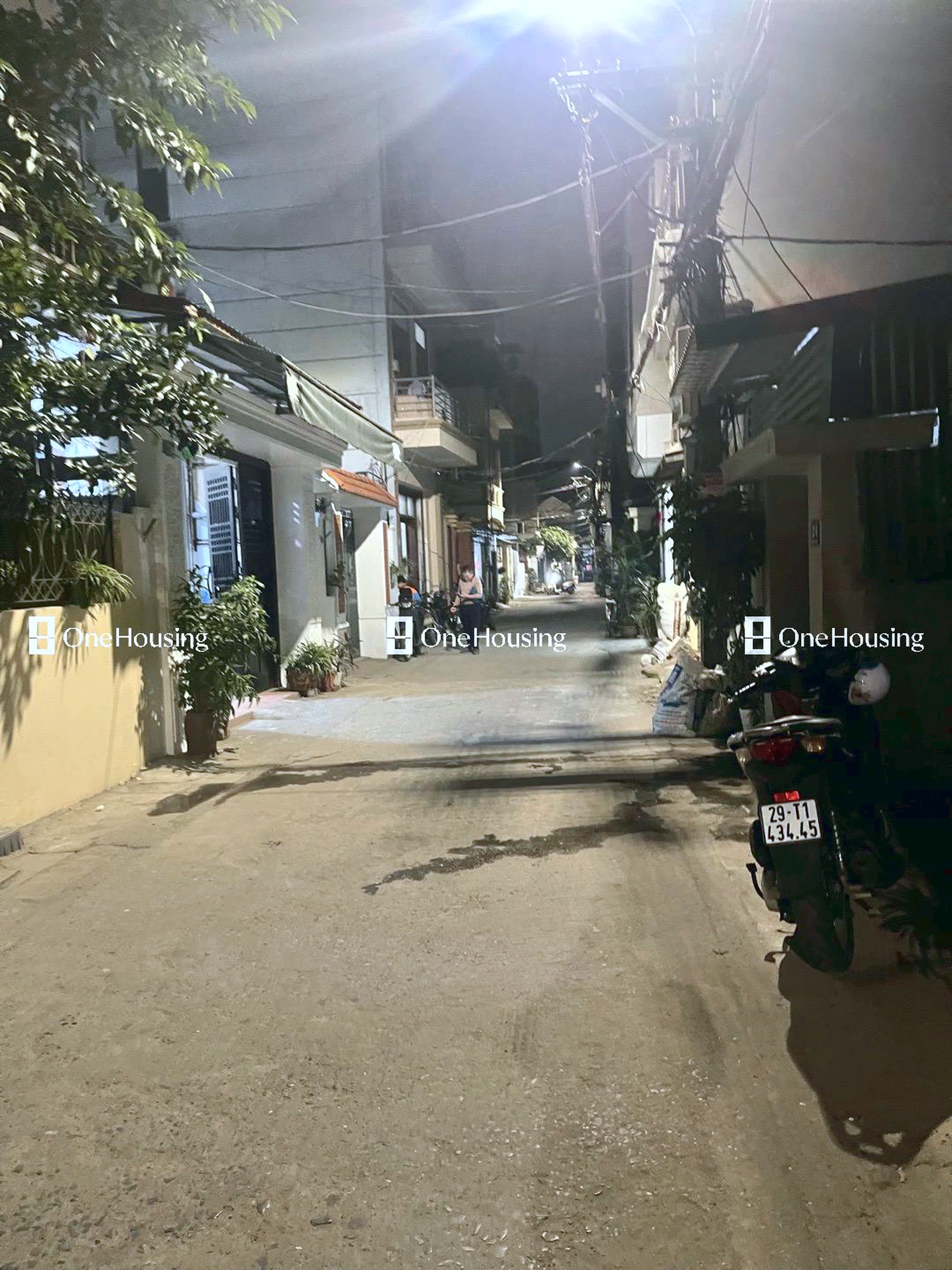 Nhà mặt ngõ cách Ngô Gia Tự 200m, P. Việt Hưng, Q. Long Biên, TP. Hà Nội