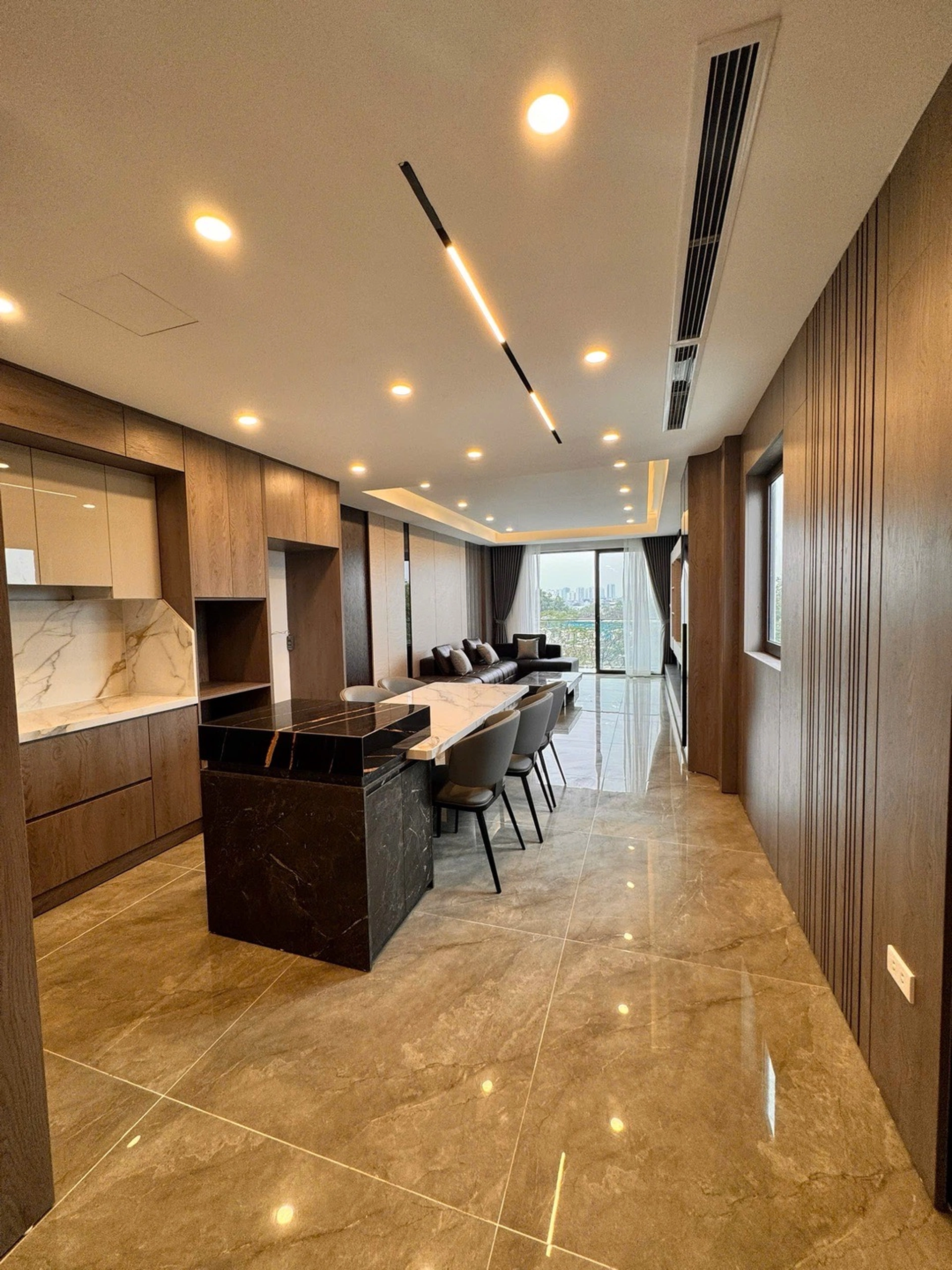 Nhà mặt phố Hoa Lâm, P. Việt Hưng, Q. Long Biên, TP. Hà Nội