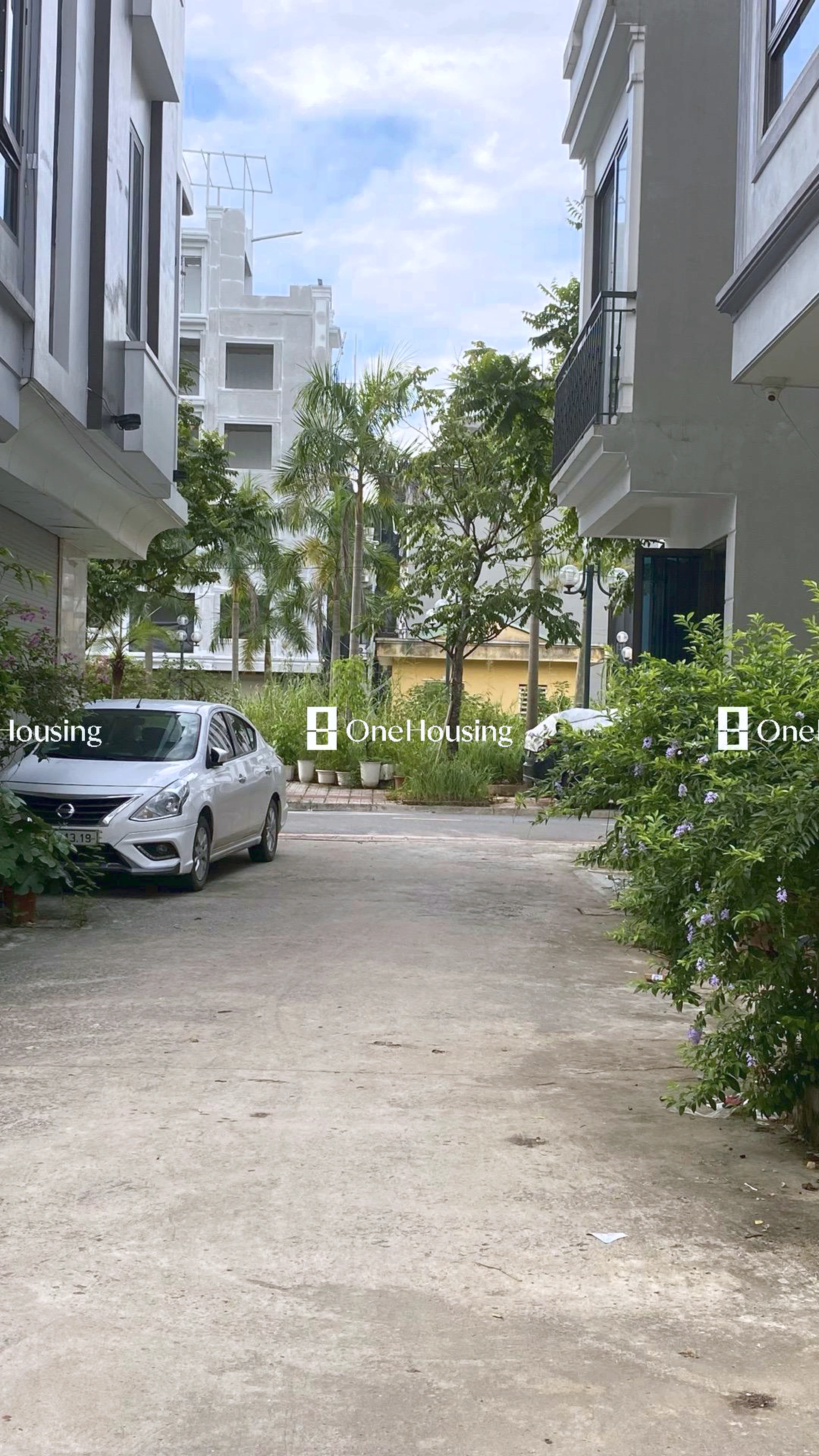 Đất nền cách Ngọc Thụy (mặt đê và đường gom chân đê) 50m, P. Bồ Đề, Q. Long Biên, TP. Hà Nội