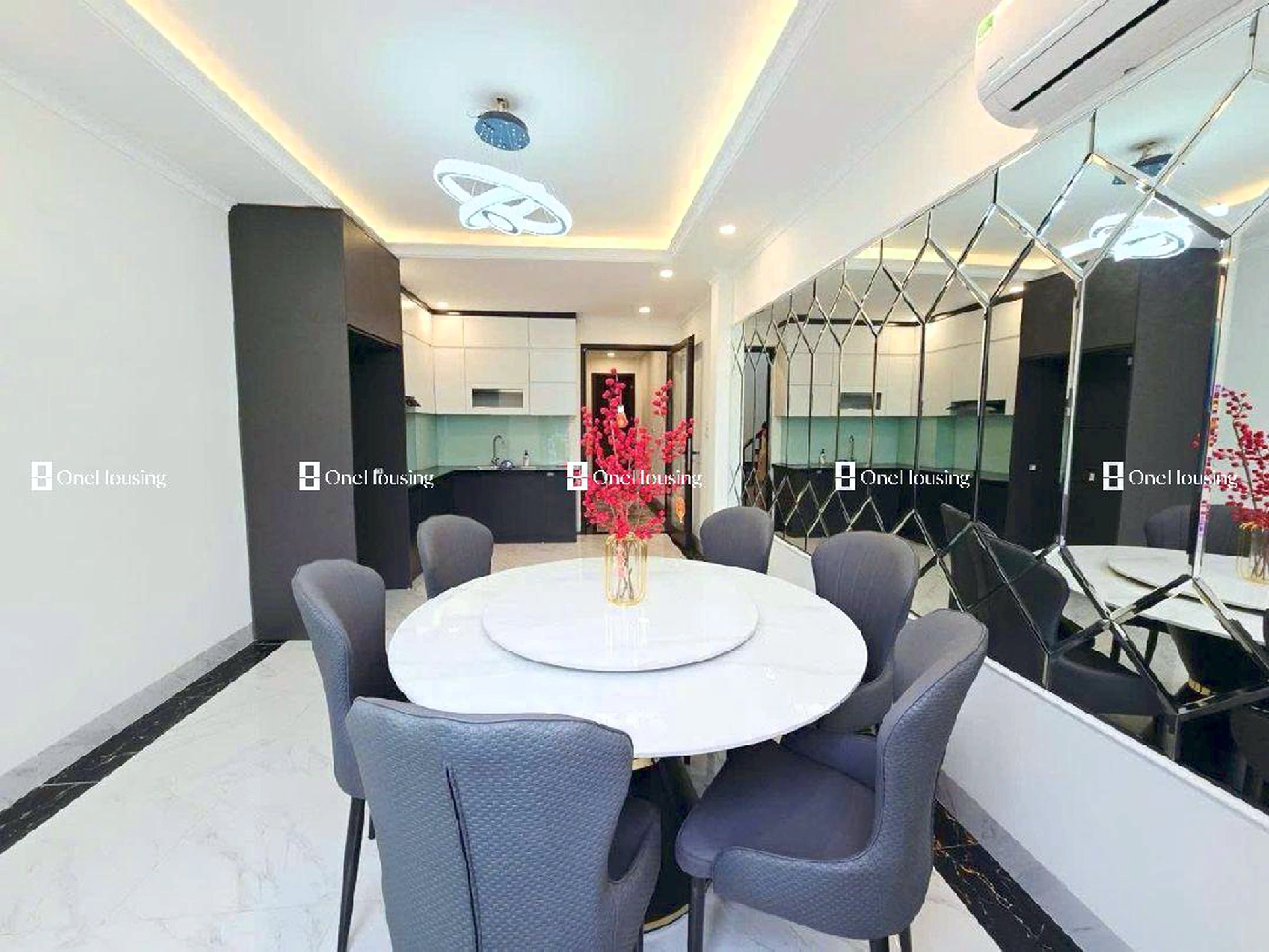 Nhà mặt ngõ cách Ngọc Lâm 40m, P. Bồ Đề, Q. Long Biên, TP. Hà Nội