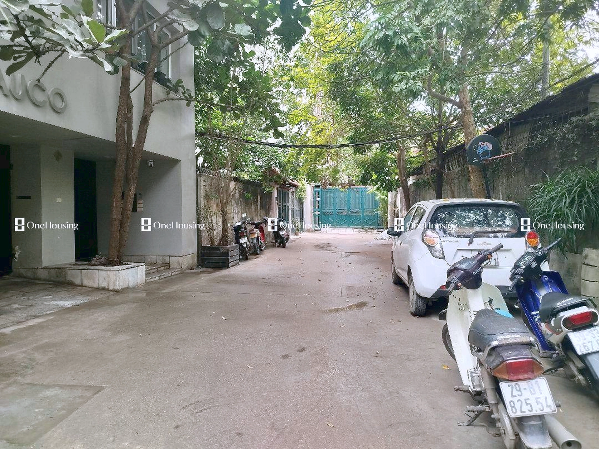 Nhà mặt ngõ cách Âu Cơ (đường gom chân đê) 20m, P. Quảng An, Q. Tây Hồ, TP. Hà Nội