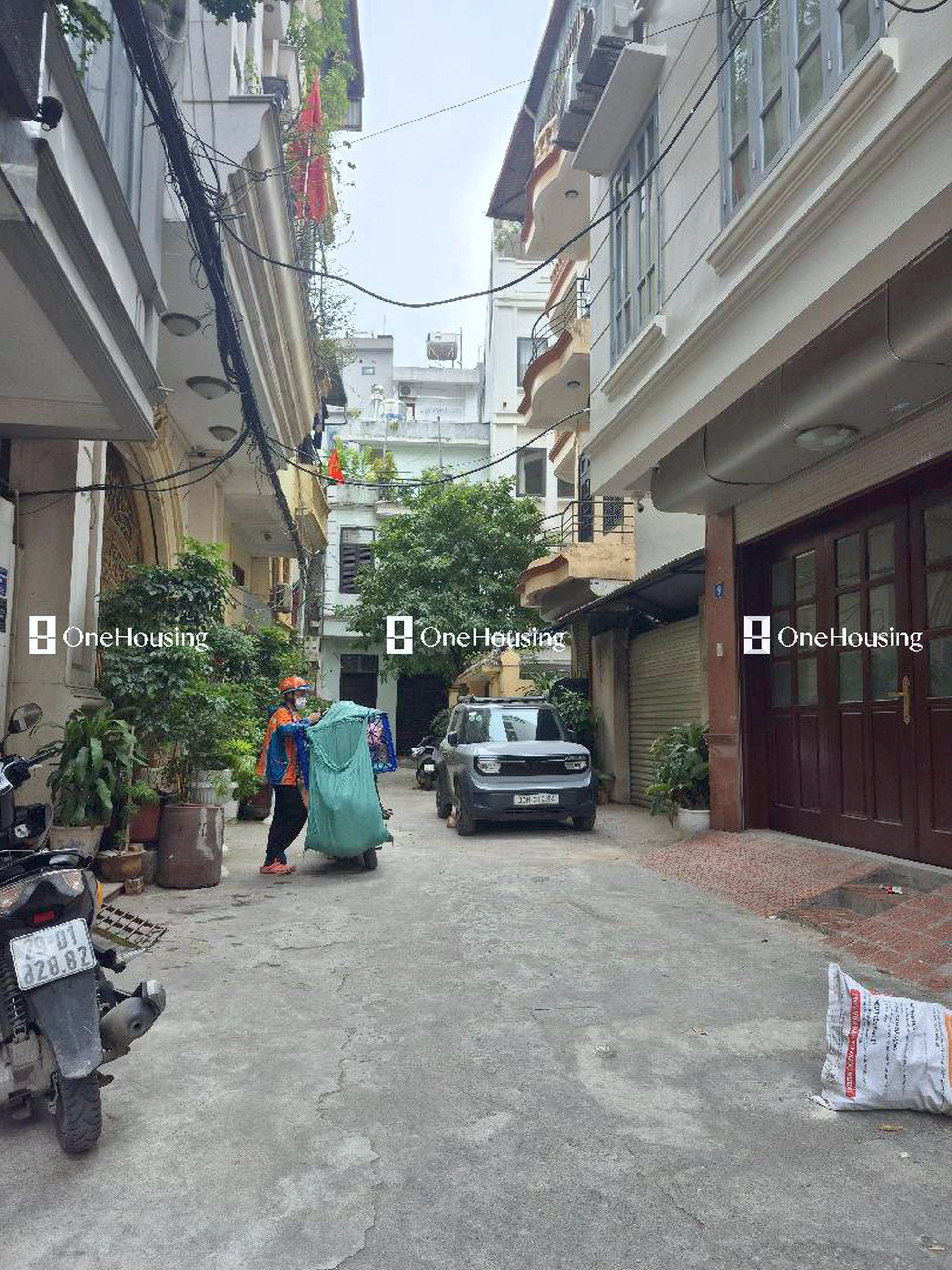 Nhà mặt ngõ cách Đường từ Minh Khai đến chân cầu Vĩnh Tuy 100m, P. Minh Khai, Q. Hai Bà Trưng, TP. Hà Nội