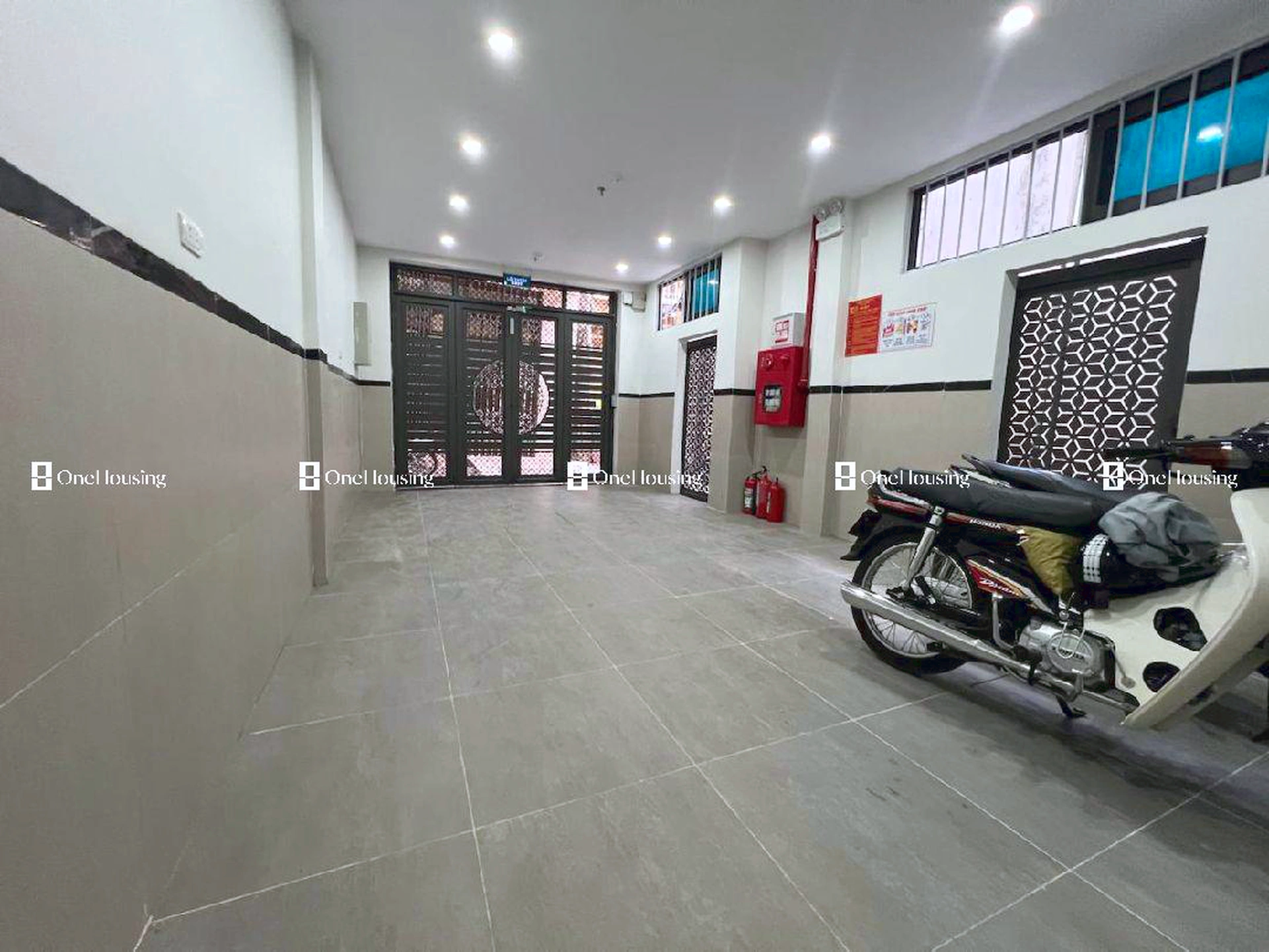 Nhà mặt ngõ cách Ngõ Quỳnh 60m, P. Thanh Nhàn, Q. Hai Bà Trưng, TP. Hà Nội