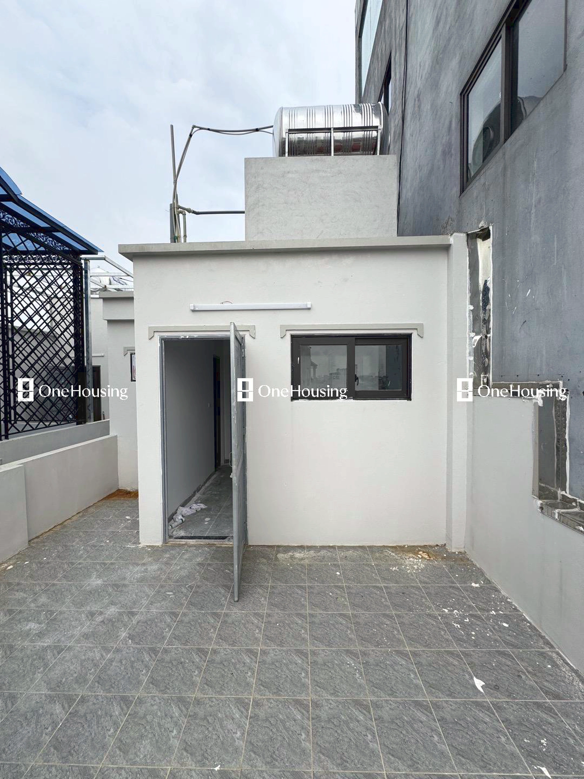 Nhà mặt ngõ cách Nguyễn Văn Cừ 30m, P. Ngọc Lâm, Q. Long Biên, TP. Hà Nội