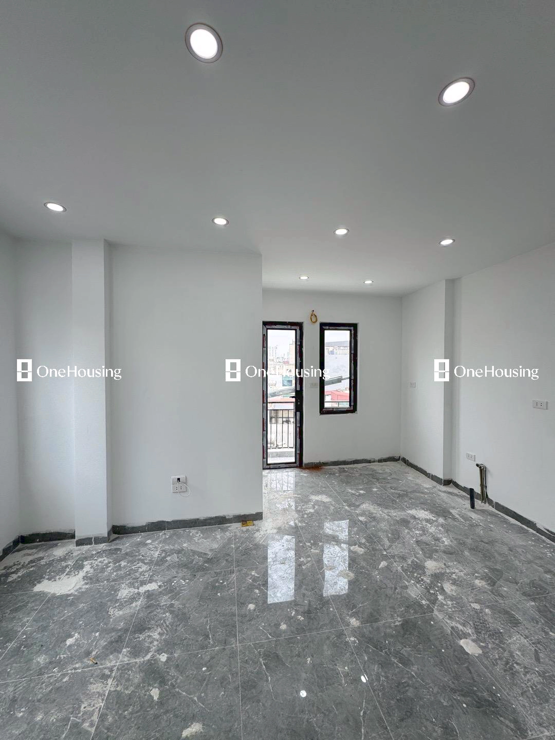 Nhà mặt ngõ cách Nguyễn Văn Cừ 30m, P. Ngọc Lâm, Q. Long Biên, TP. Hà Nội