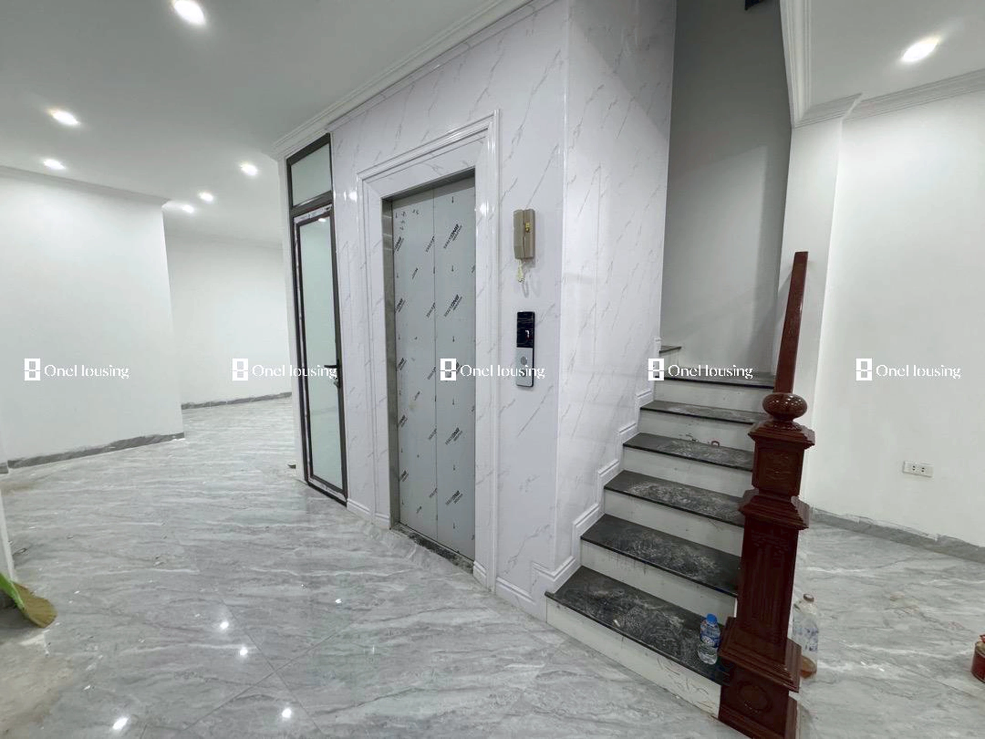 Nhà mặt ngõ cách Nguyễn Văn Cừ 30m, P. Ngọc Lâm, Q. Long Biên, TP. Hà Nội