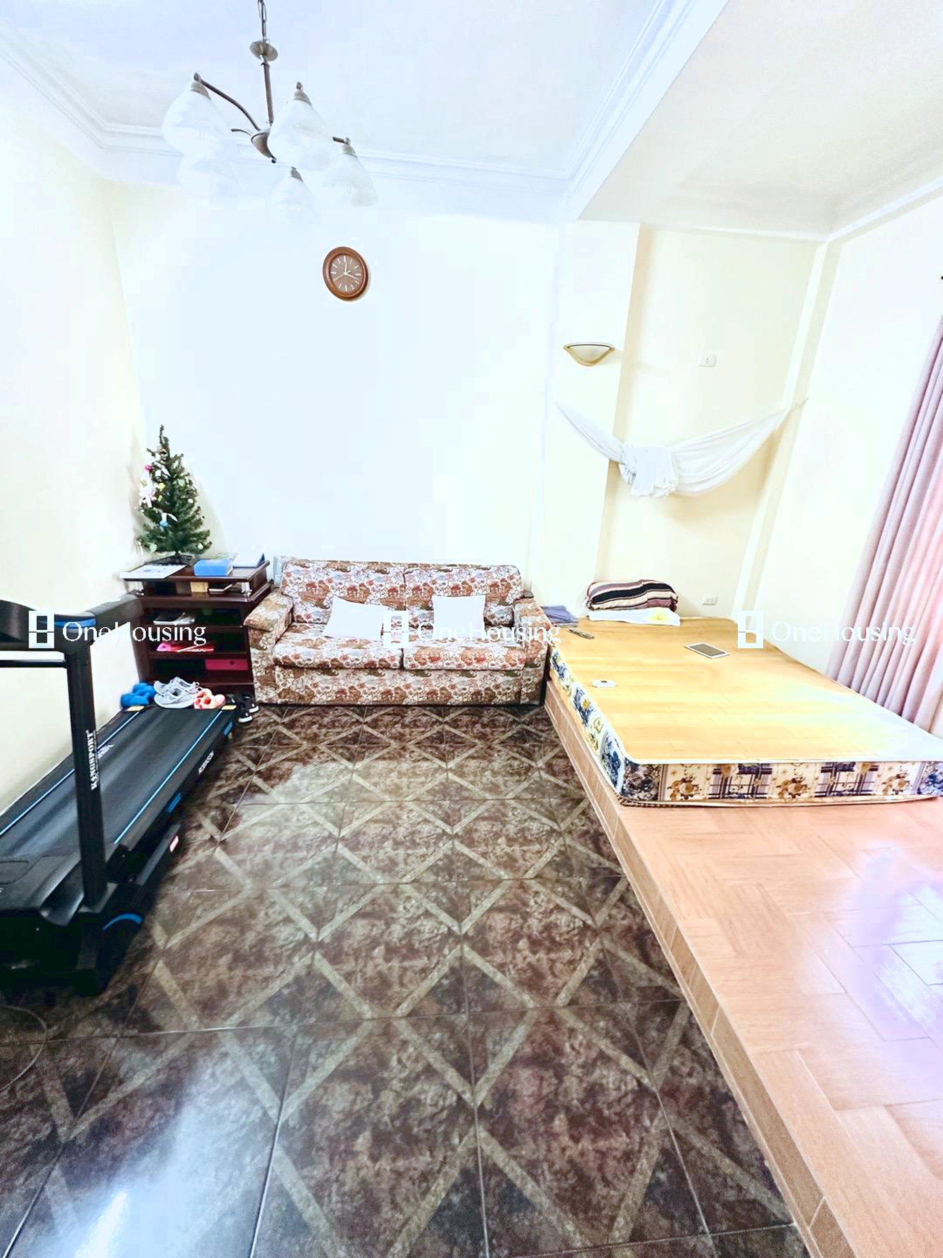 Nhà mặt ngõ cách Nguyễn Văn Huyên 20m, P. Dịch Vọng, Q. Cầu Giấy, TP. Hà Nội
