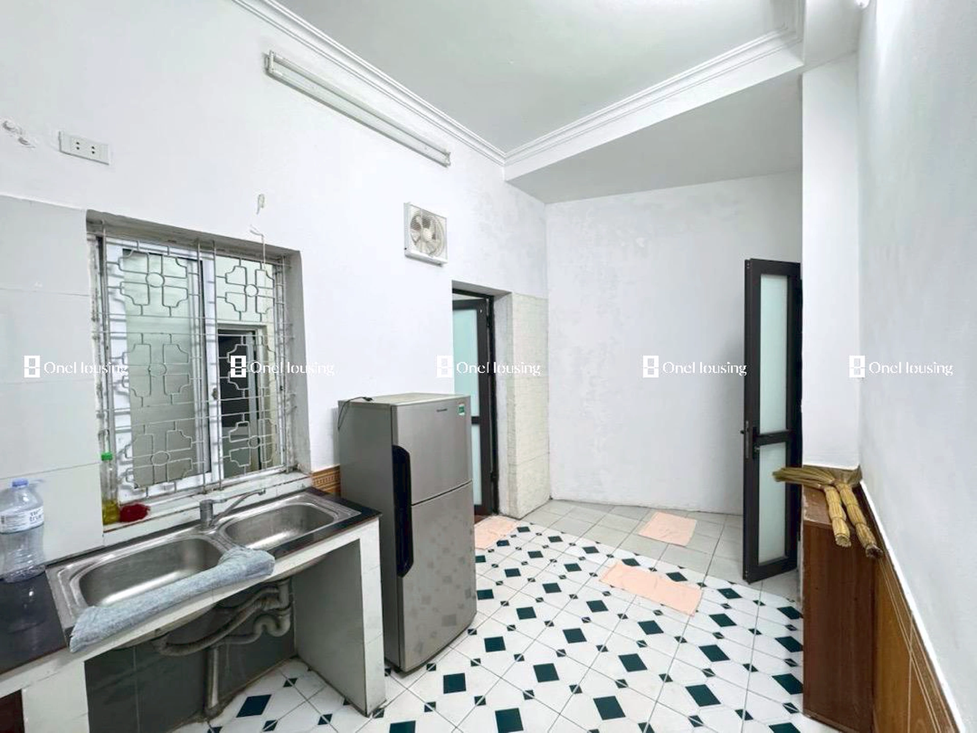 Nhà mặt ngõ cách Minh Khai 100m, P. Hoàng Văn Thụ, Q. Hoàng Mai, TP. Hà Nội