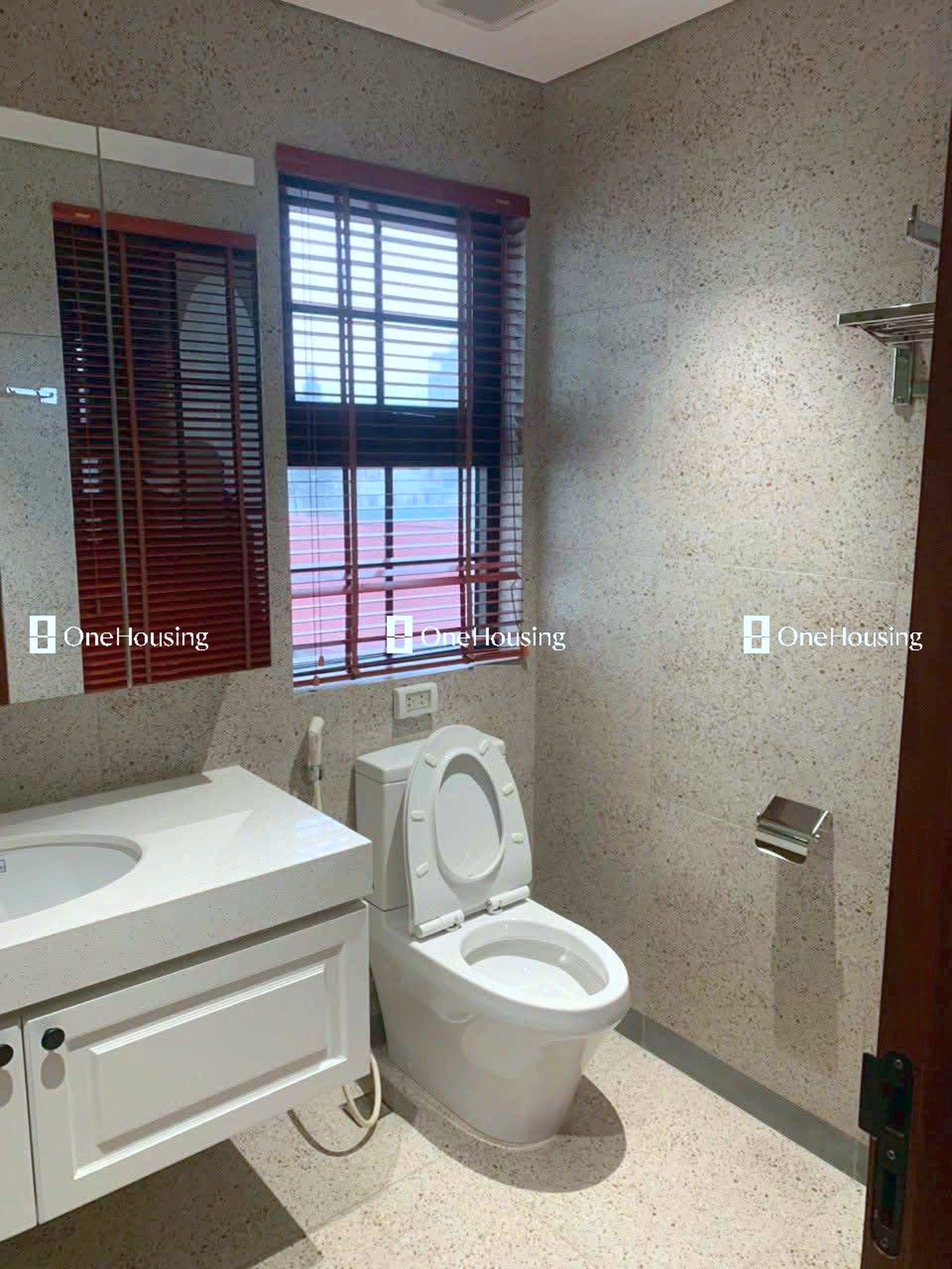 Nhà mặt phố Hồng Tiến, P. Bồ Đề, Q. Long Biên, TP. Hà Nội