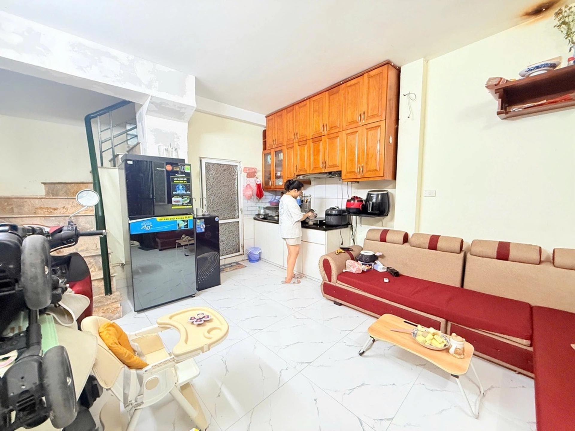 Nhà mặt ngõ cách Dương Quảng Hàm 100m, P. Quan Hoa, Q. Cầu Giấy, TP. Hà Nội