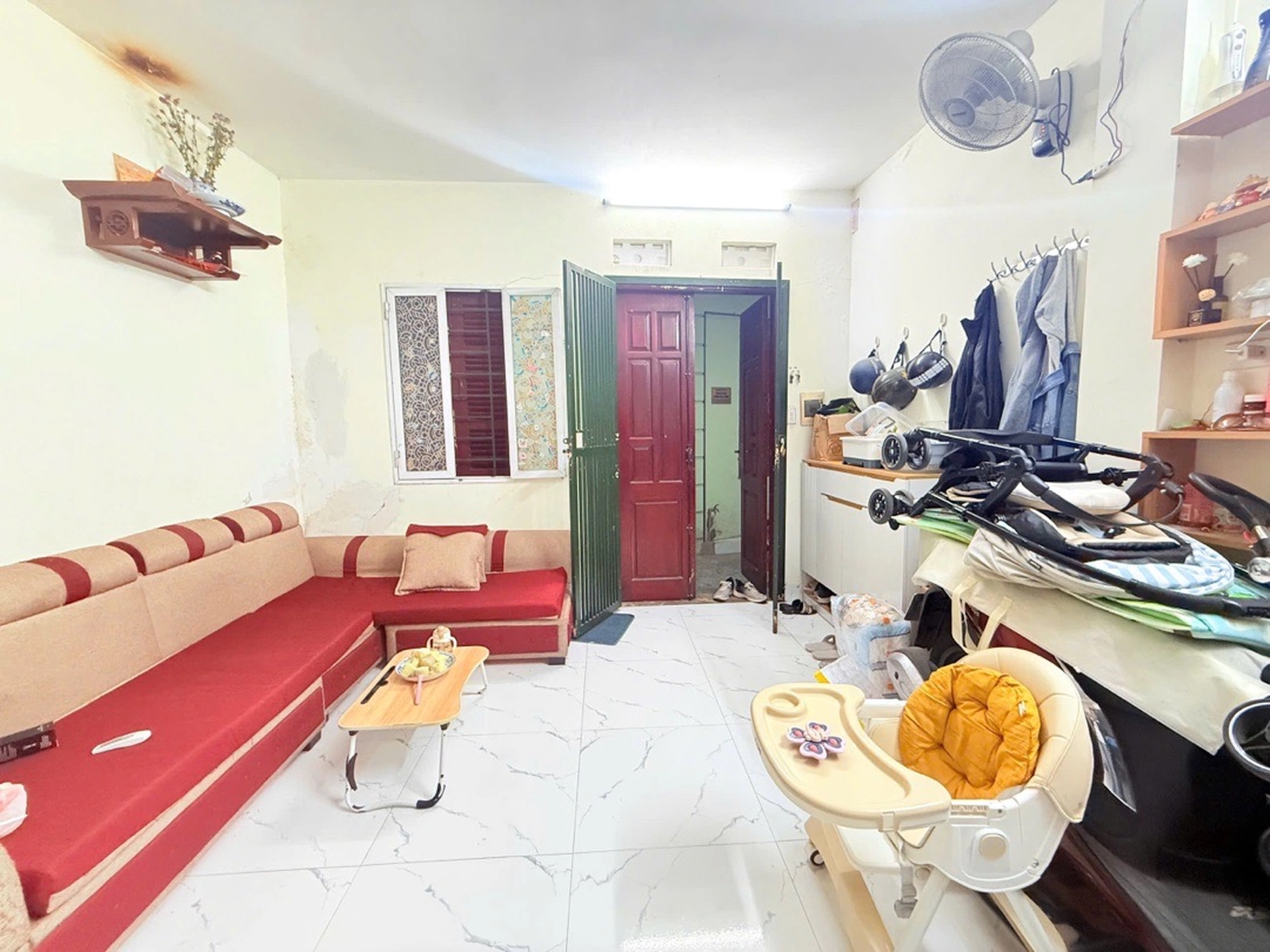 Nhà mặt ngõ cách Dương Quảng Hàm 100m, P. Quan Hoa, Q. Cầu Giấy, TP. Hà Nội