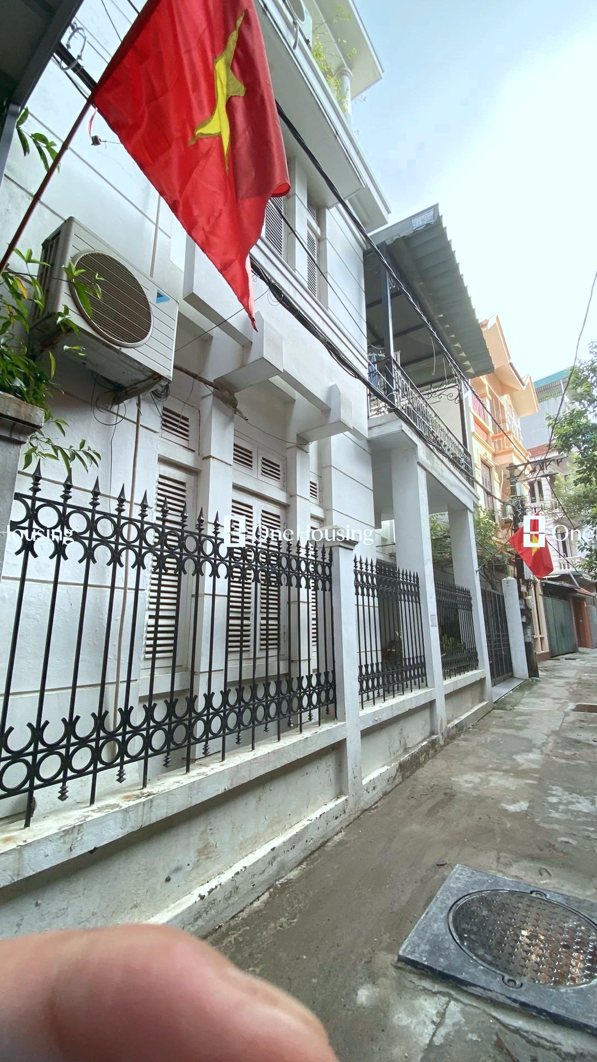 Nhà mặt ngõ cách Nguyễn Văn Cừ 30m, P. Gia Thụy, Q. Long Biên, TP. Hà Nội