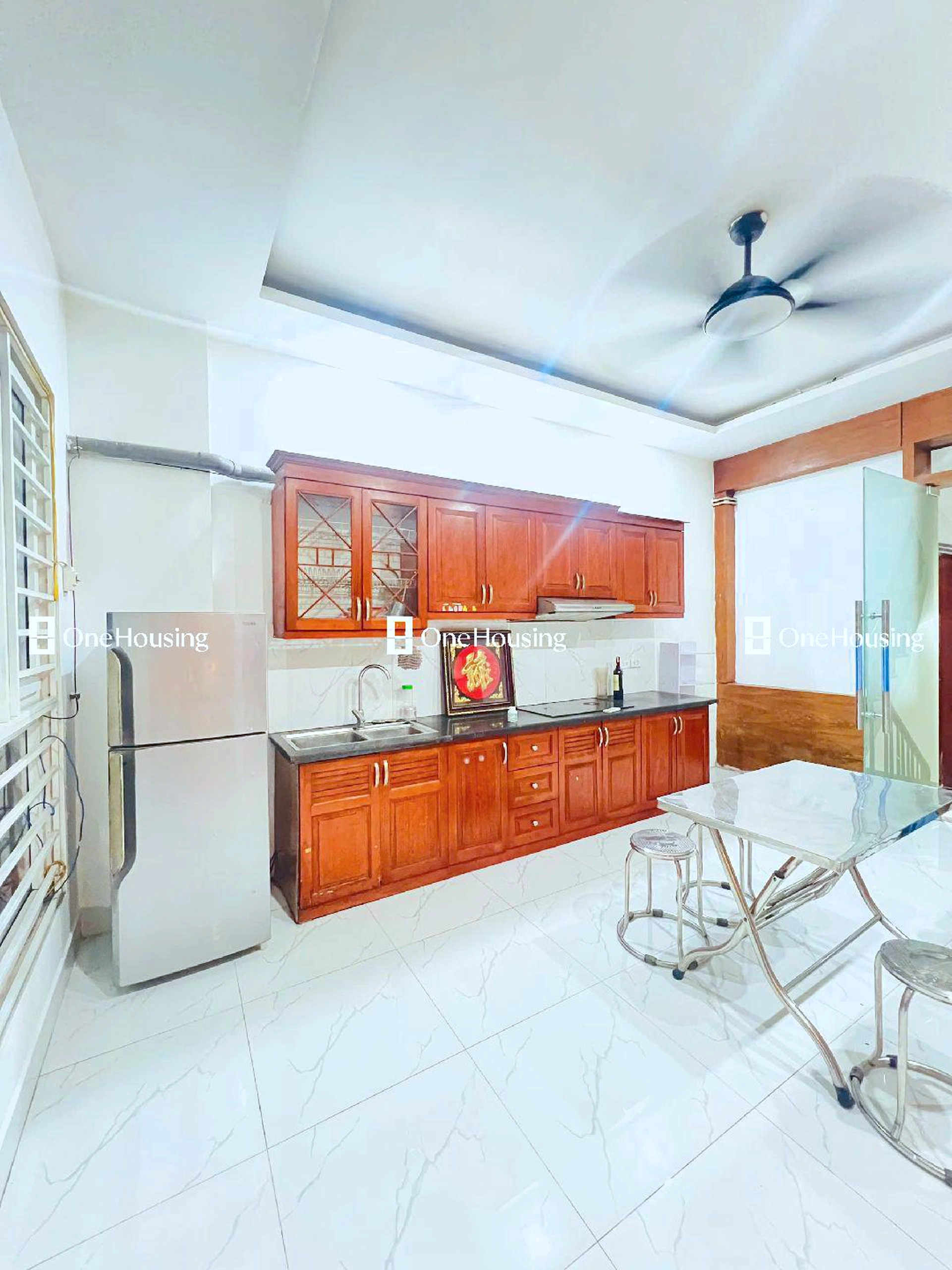 Nhà mặt ngõ cách Phạm Văn Đồng 50m, P. Mai Dịch, Q. Cầu Giấy, TP. Hà Nội