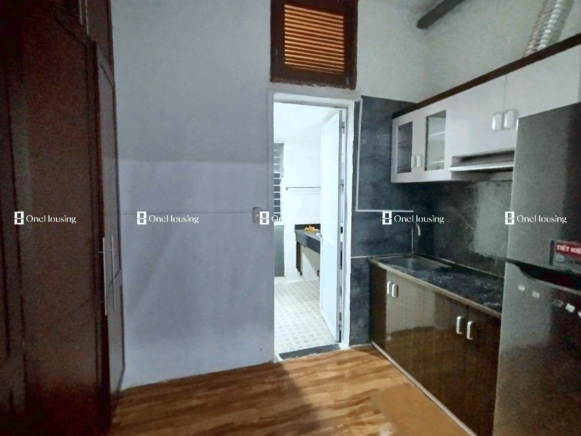 Nhà mặt ngõ cách Lạc Long Quân 50m, P. Nhật Tân, Q. Tây Hồ, TP. Hà Nội