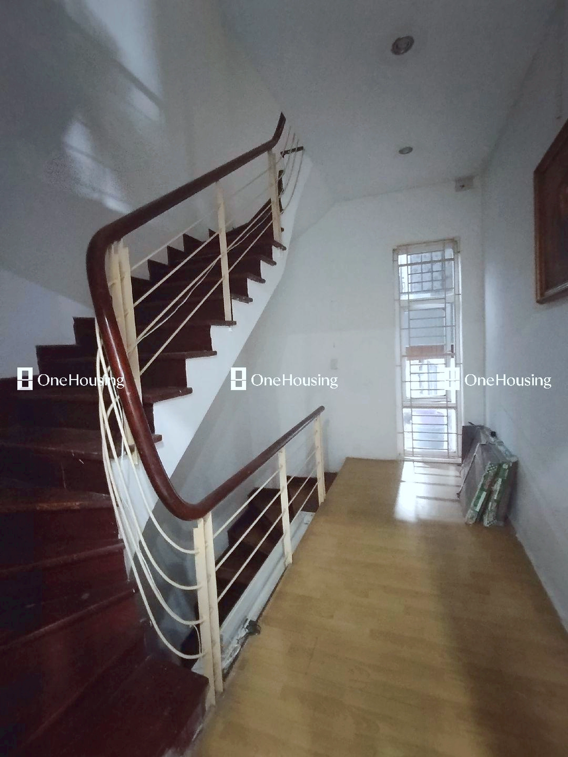 Nhà mặt ngõ cách Lạc Long Quân 50m, P. Nhật Tân, Q. Tây Hồ, TP. Hà Nội