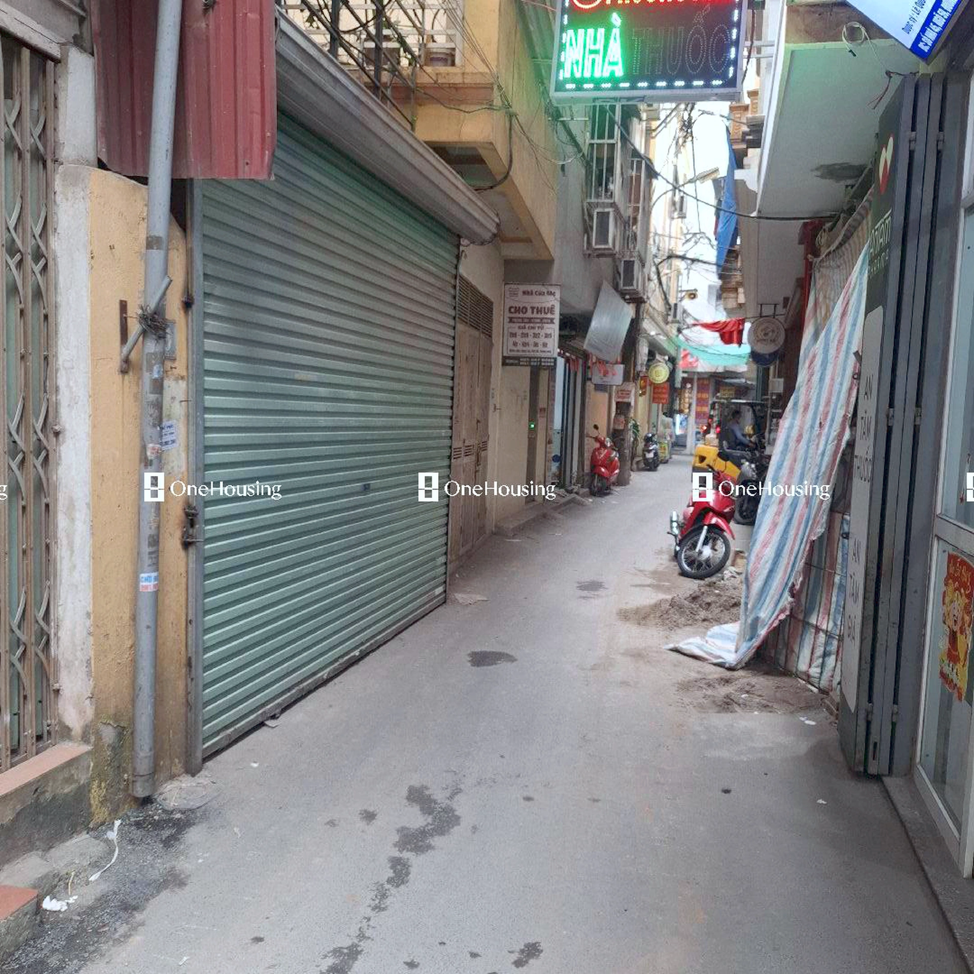Nhà mặt ngõ cách Phạm Văn Đồng 50m, P. Mai Dịch, Q. Cầu Giấy, TP. Hà Nội