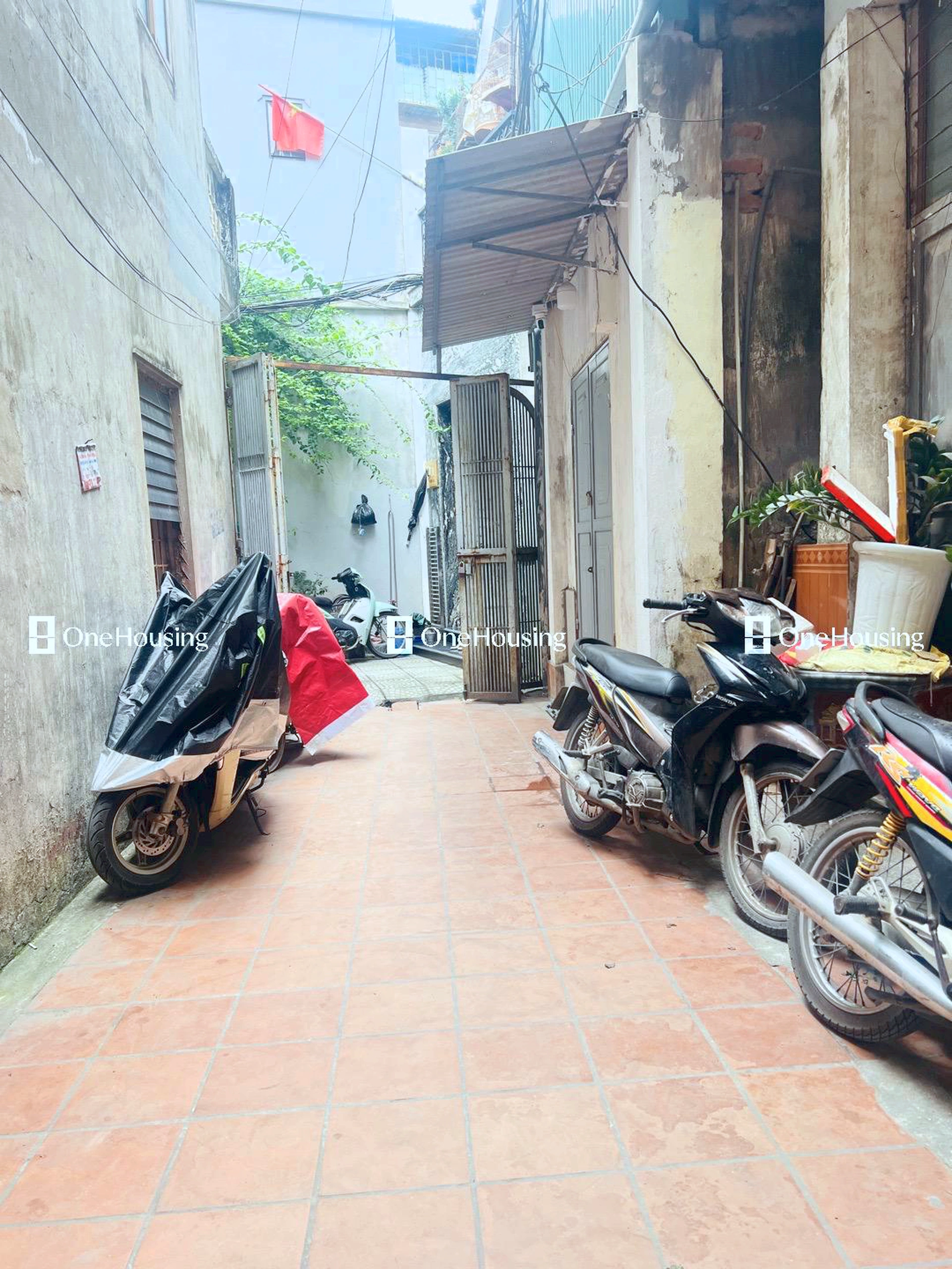 Nhà mặt ngõ cách Ngọc Thụy (mặt đê và đường gom chân đê) 15m, P. Ngọc Thụy, Q. Long Biên, TP. Hà Nội