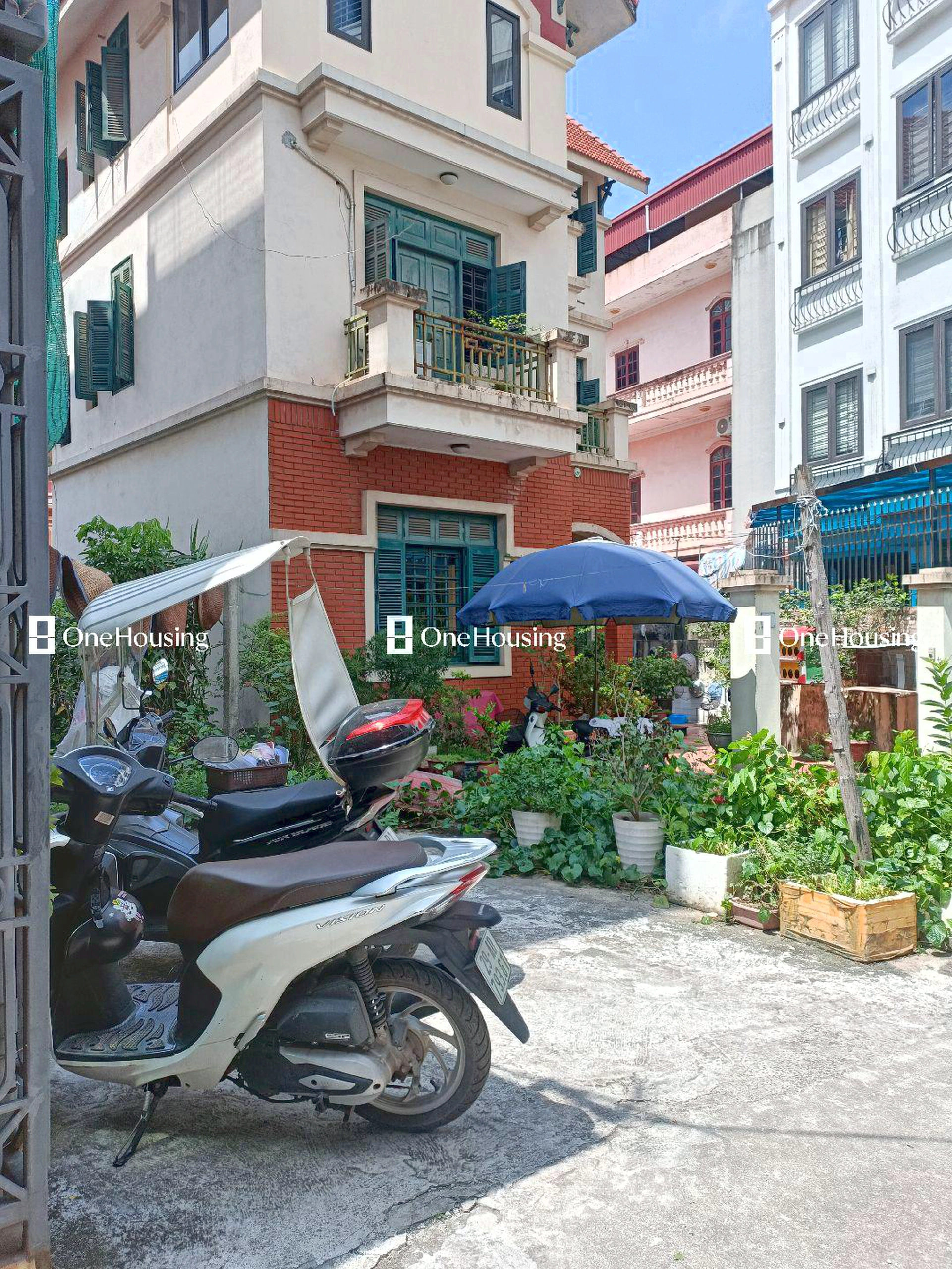 Nhà mặt ngõ cách An Dương Vương (đường gom chân đê) 100m, P. Phú Thượng, Q. Tây Hồ, TP. Hà Nội